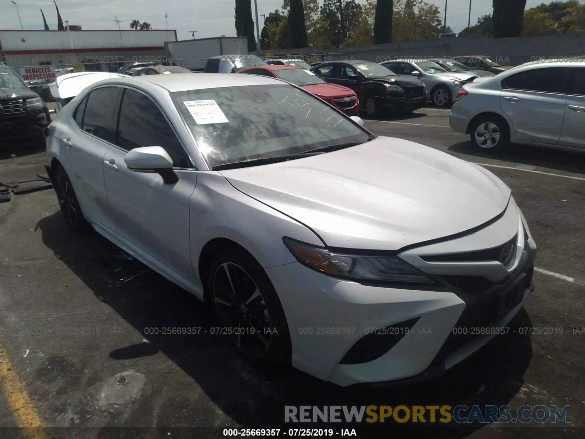 1 Photograph of a damaged car 4T1B61HK9KU709116 TOYOTA CAMRY 2019