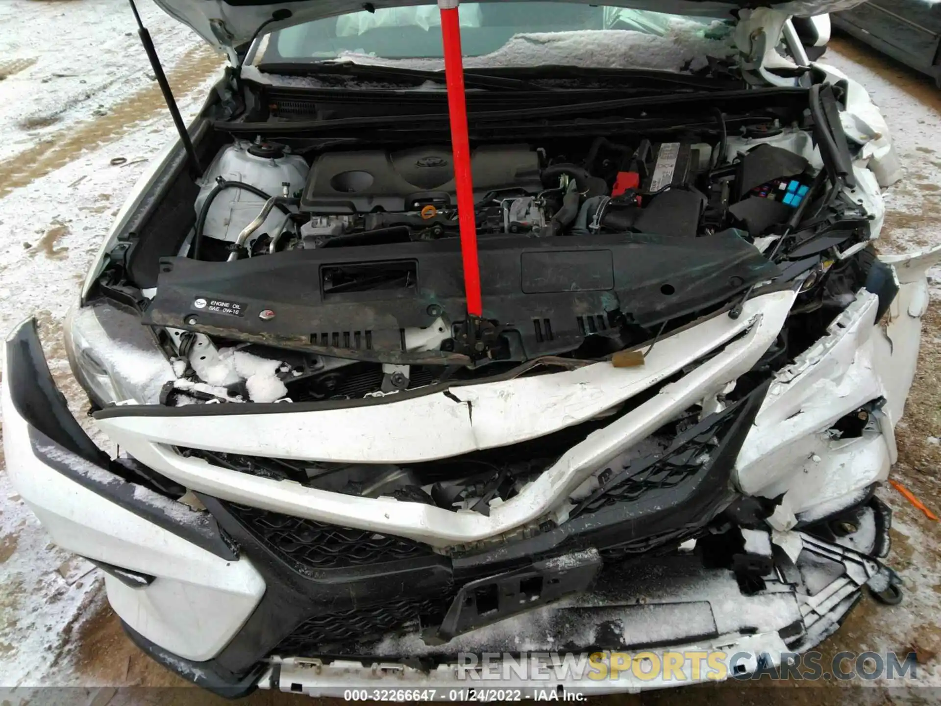 10 Photograph of a damaged car 4T1B61HK9KU712727 TOYOTA CAMRY 2019