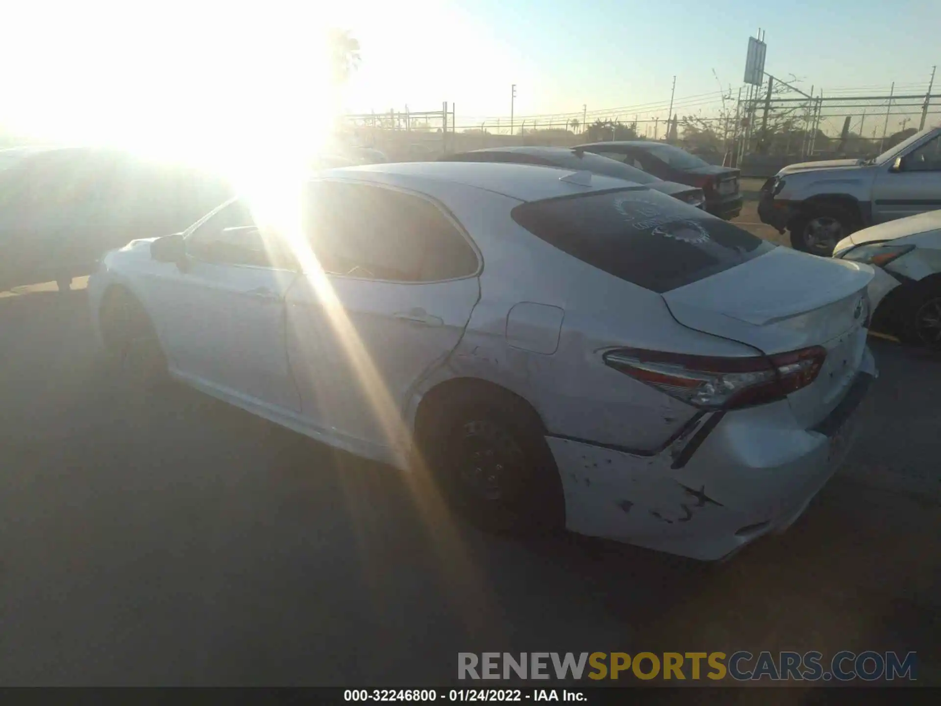 3 Photograph of a damaged car 4T1B61HK9KU720732 TOYOTA CAMRY 2019