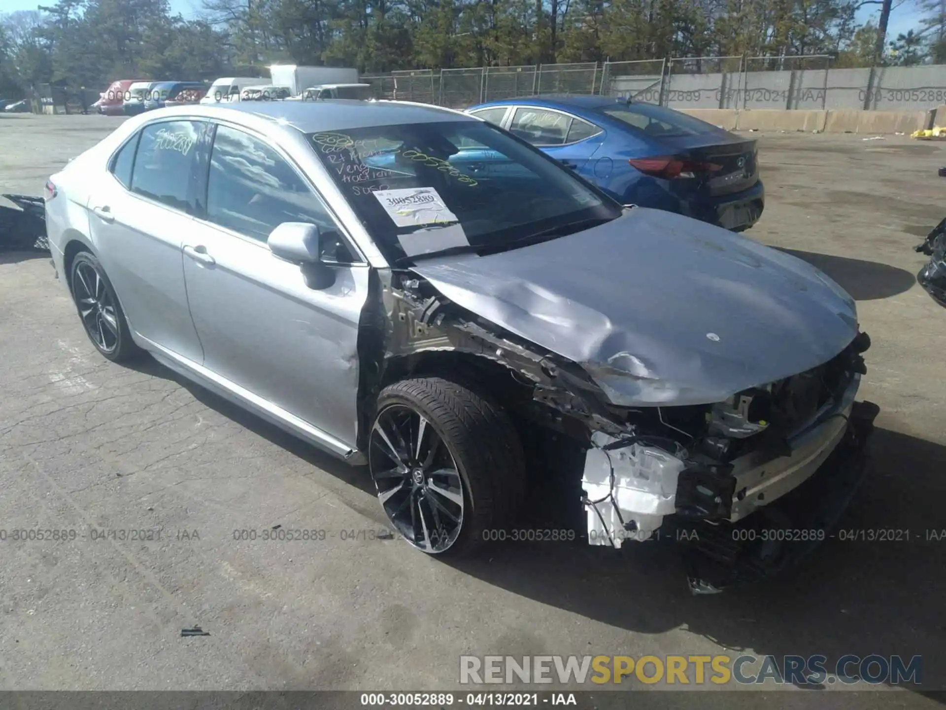 1 Photograph of a damaged car 4T1B61HK9KU729608 TOYOTA CAMRY 2019