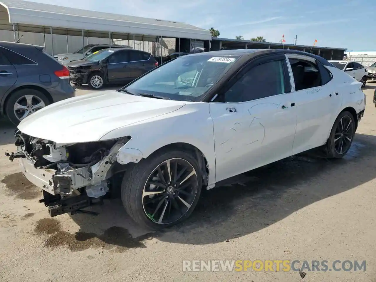 1 Photograph of a damaged car 4T1B61HK9KU736073 TOYOTA CAMRY 2019