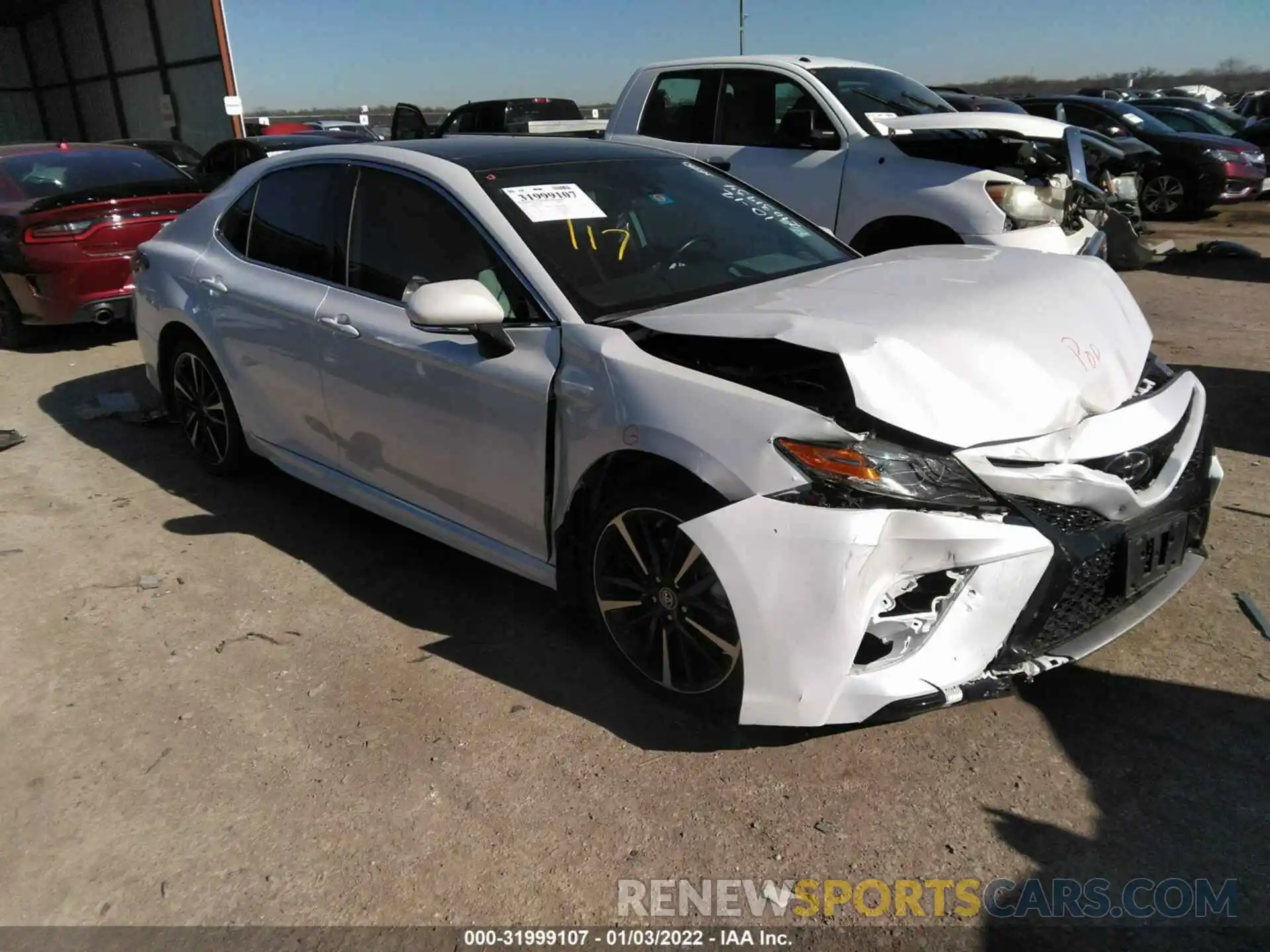 1 Photograph of a damaged car 4T1B61HK9KU747963 TOYOTA CAMRY 2019