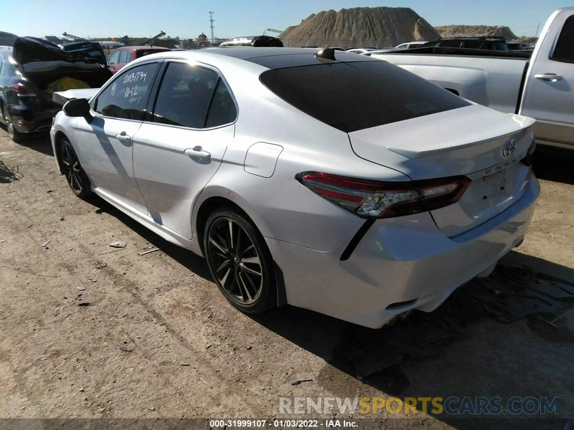 3 Photograph of a damaged car 4T1B61HK9KU747963 TOYOTA CAMRY 2019