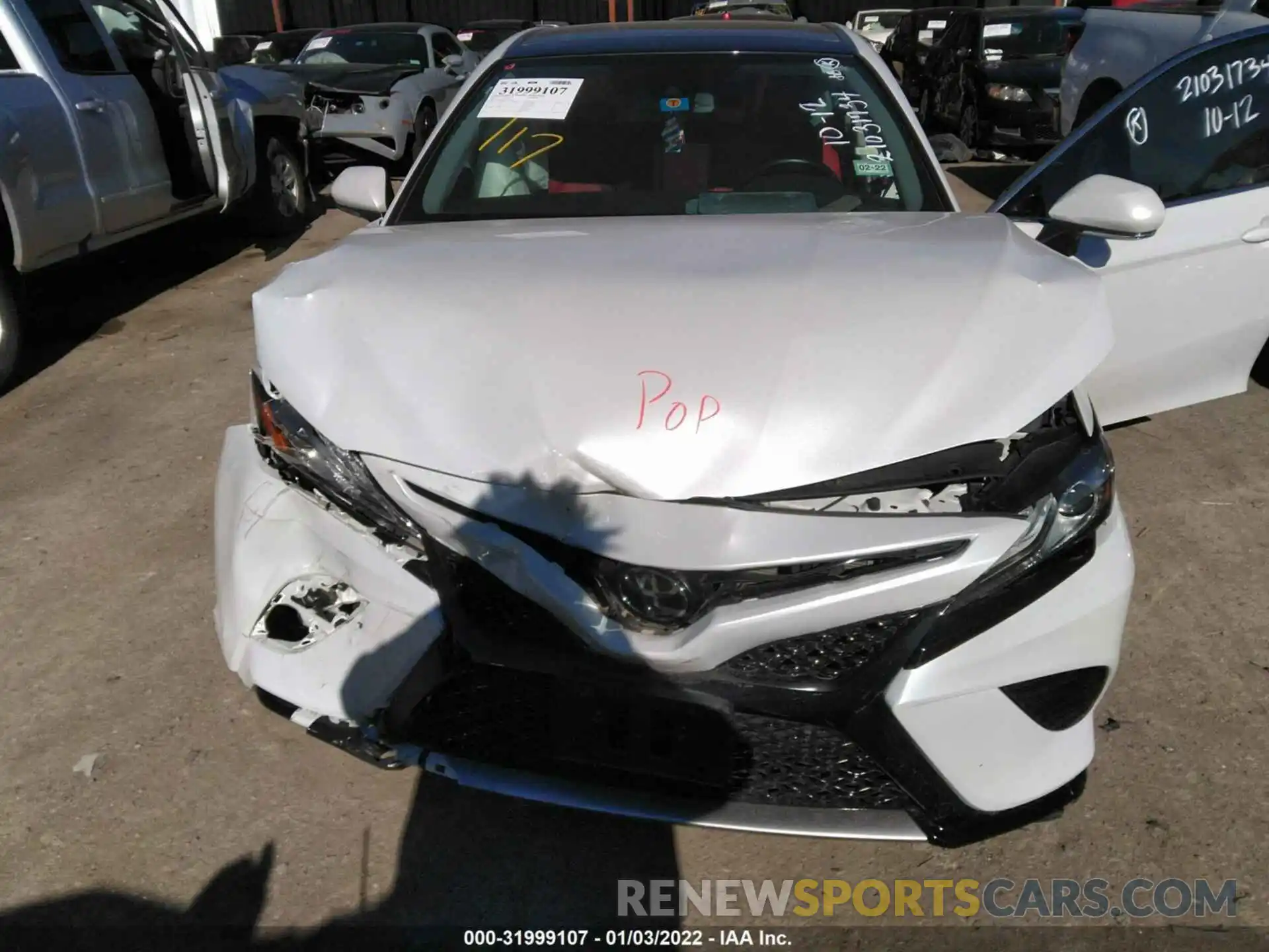 6 Photograph of a damaged car 4T1B61HK9KU747963 TOYOTA CAMRY 2019