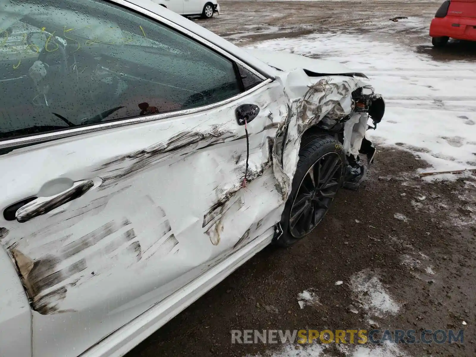 9 Photograph of a damaged car 4T1B61HK9KU758512 TOYOTA CAMRY 2019