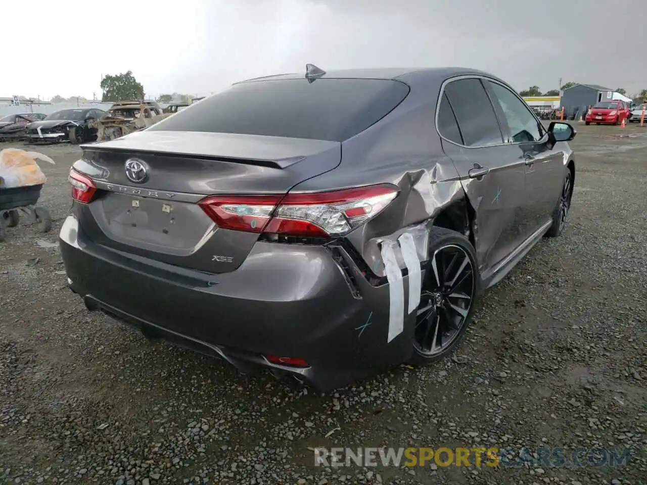 4 Photograph of a damaged car 4T1B61HK9KU759515 TOYOTA CAMRY 2019