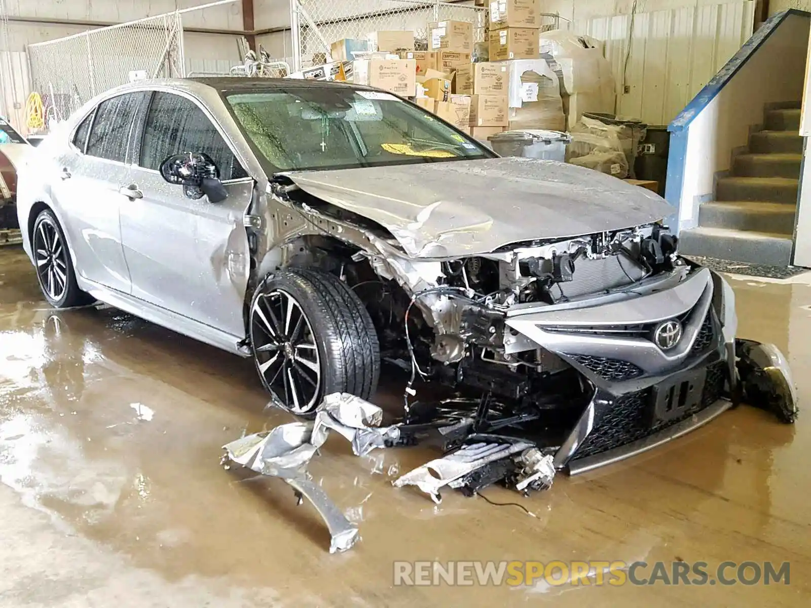 1 Photograph of a damaged car 4T1B61HK9KU763564 TOYOTA CAMRY 2019