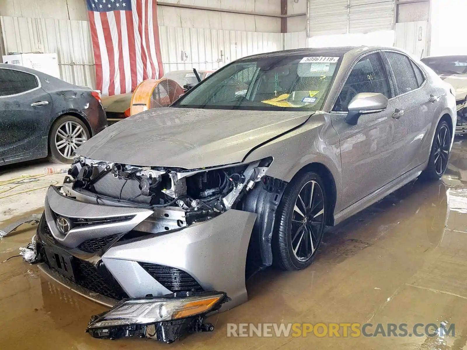 2 Photograph of a damaged car 4T1B61HK9KU763564 TOYOTA CAMRY 2019