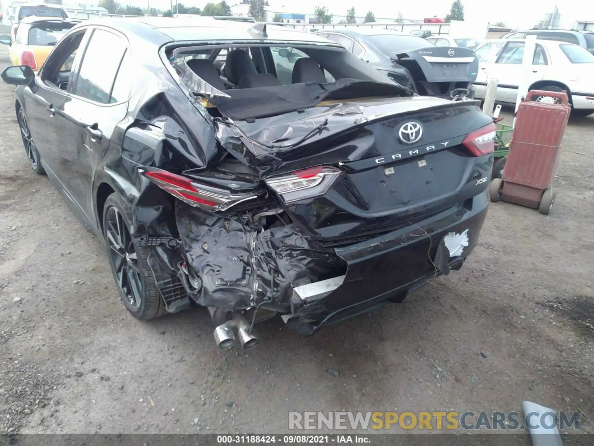 6 Photograph of a damaged car 4T1B61HK9KU769218 TOYOTA CAMRY 2019