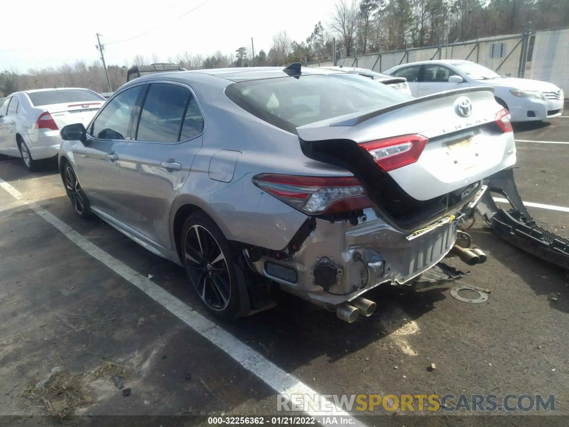 3 Photograph of a damaged car 4T1B61HK9KU774189 TOYOTA CAMRY 2019