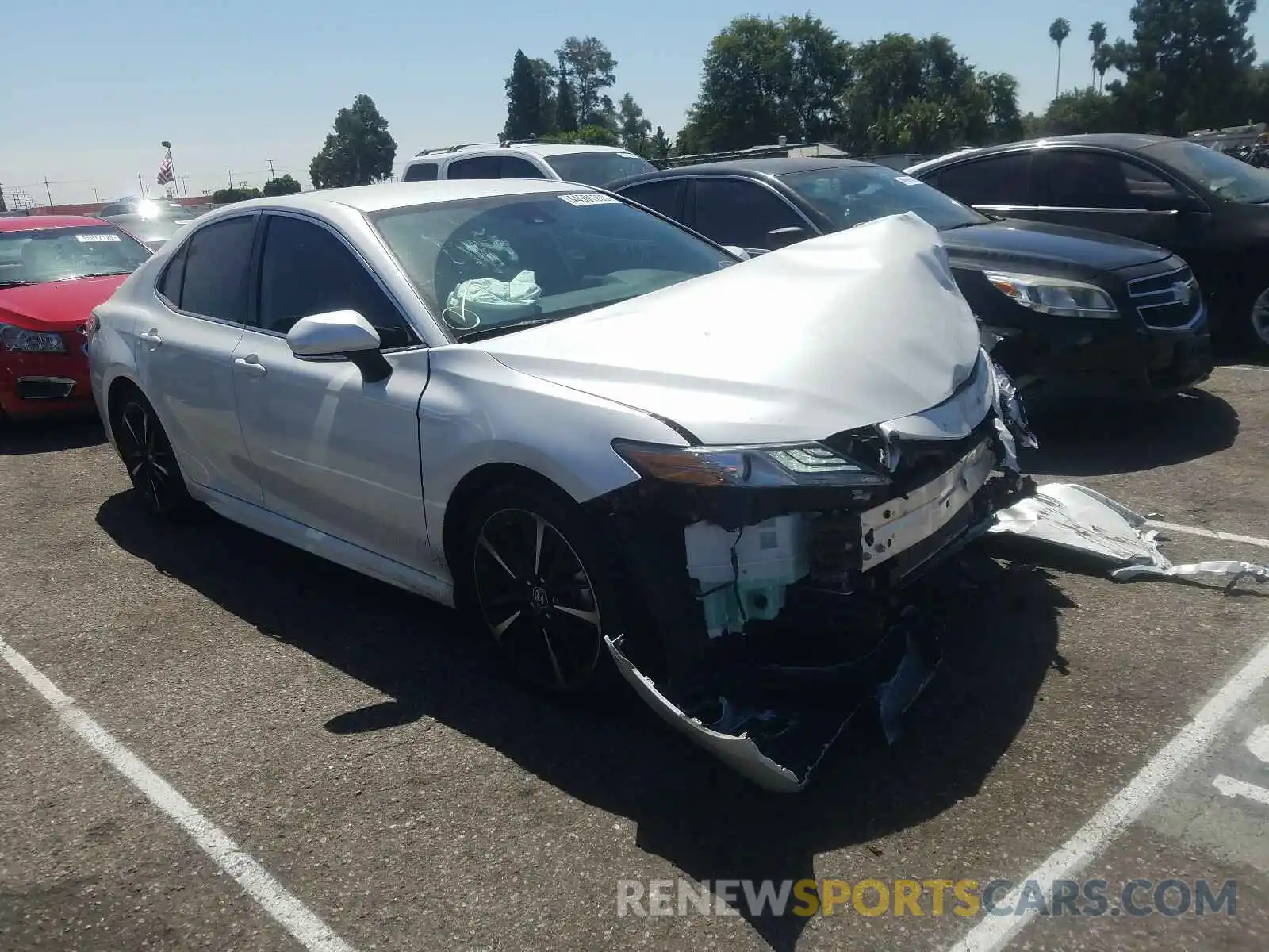 1 Photograph of a damaged car 4T1B61HK9KU783961 TOYOTA CAMRY 2019