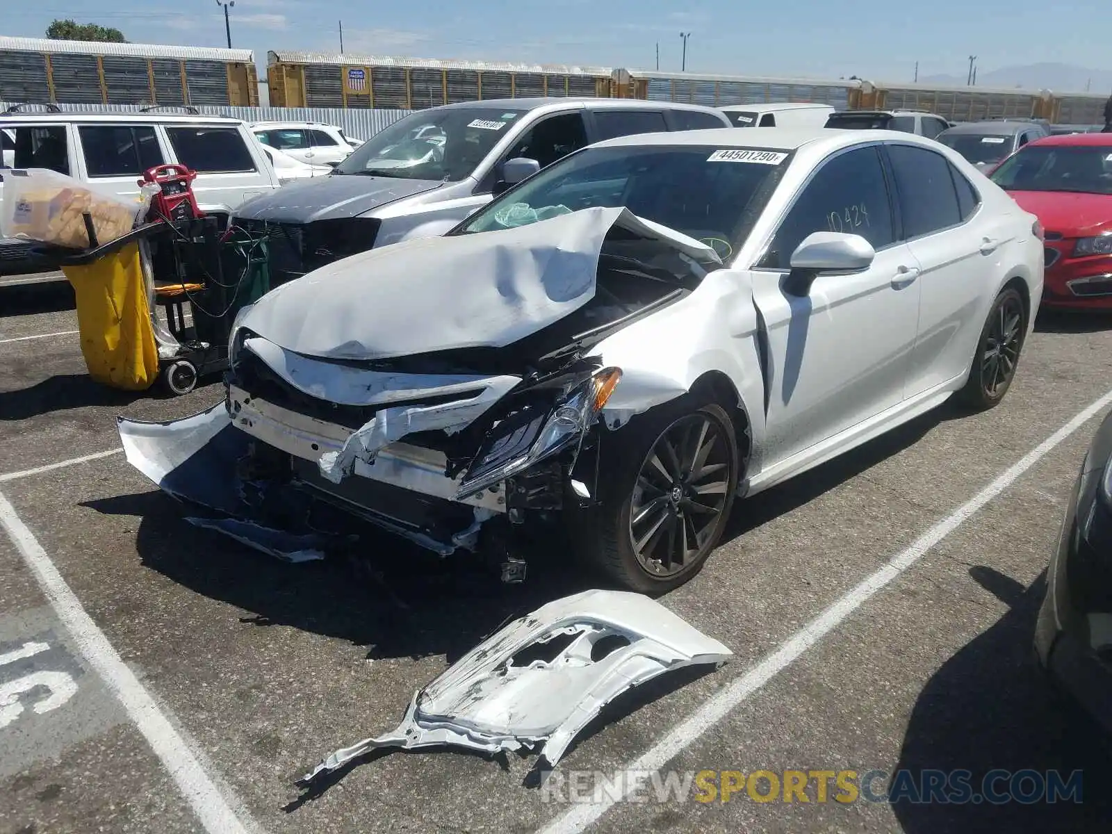 2 Photograph of a damaged car 4T1B61HK9KU783961 TOYOTA CAMRY 2019