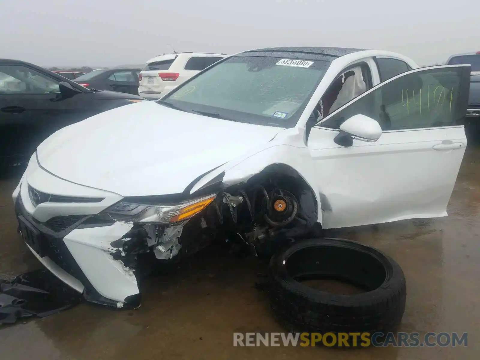 2 Photograph of a damaged car 4T1B61HK9KU792515 TOYOTA CAMRY 2019