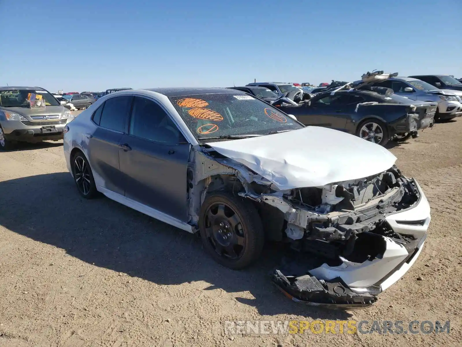 1 Photograph of a damaged car 4T1B61HK9KU800502 TOYOTA CAMRY 2019