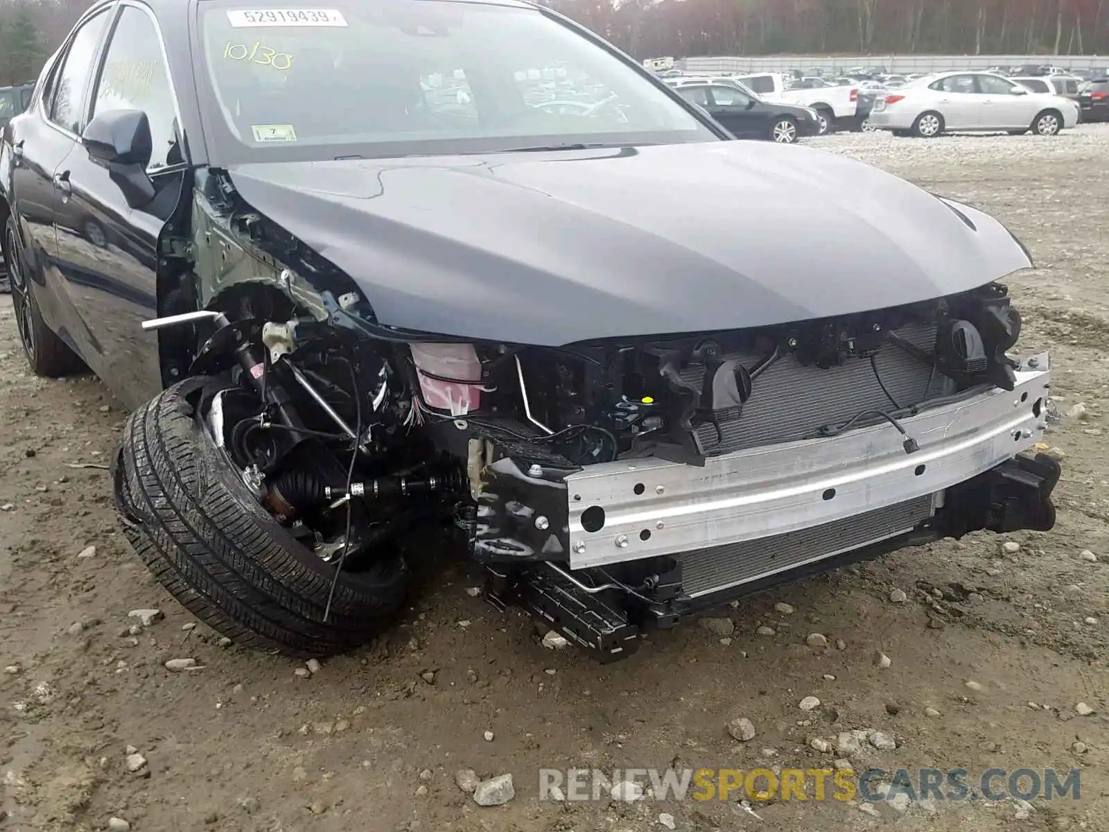 9 Photograph of a damaged car 4T1B61HK9KU802380 TOYOTA CAMRY 2019