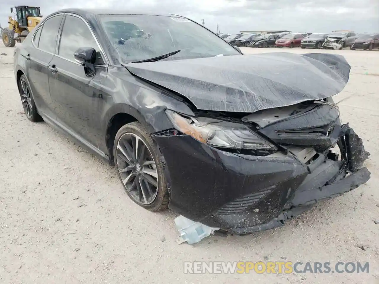 1 Photograph of a damaged car 4T1B61HK9KU819163 TOYOTA CAMRY 2019