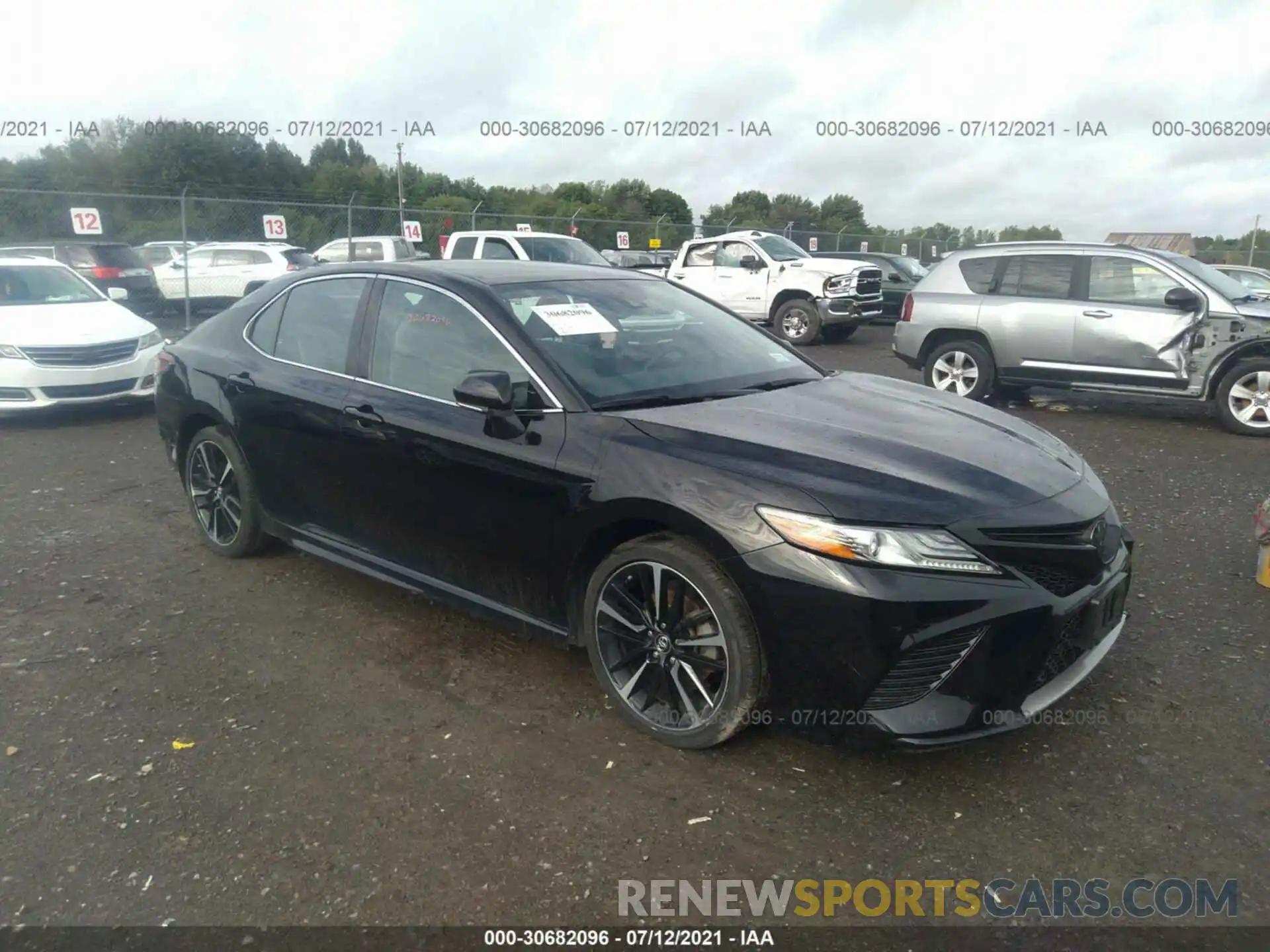 1 Photograph of a damaged car 4T1B61HK9KU821382 TOYOTA CAMRY 2019