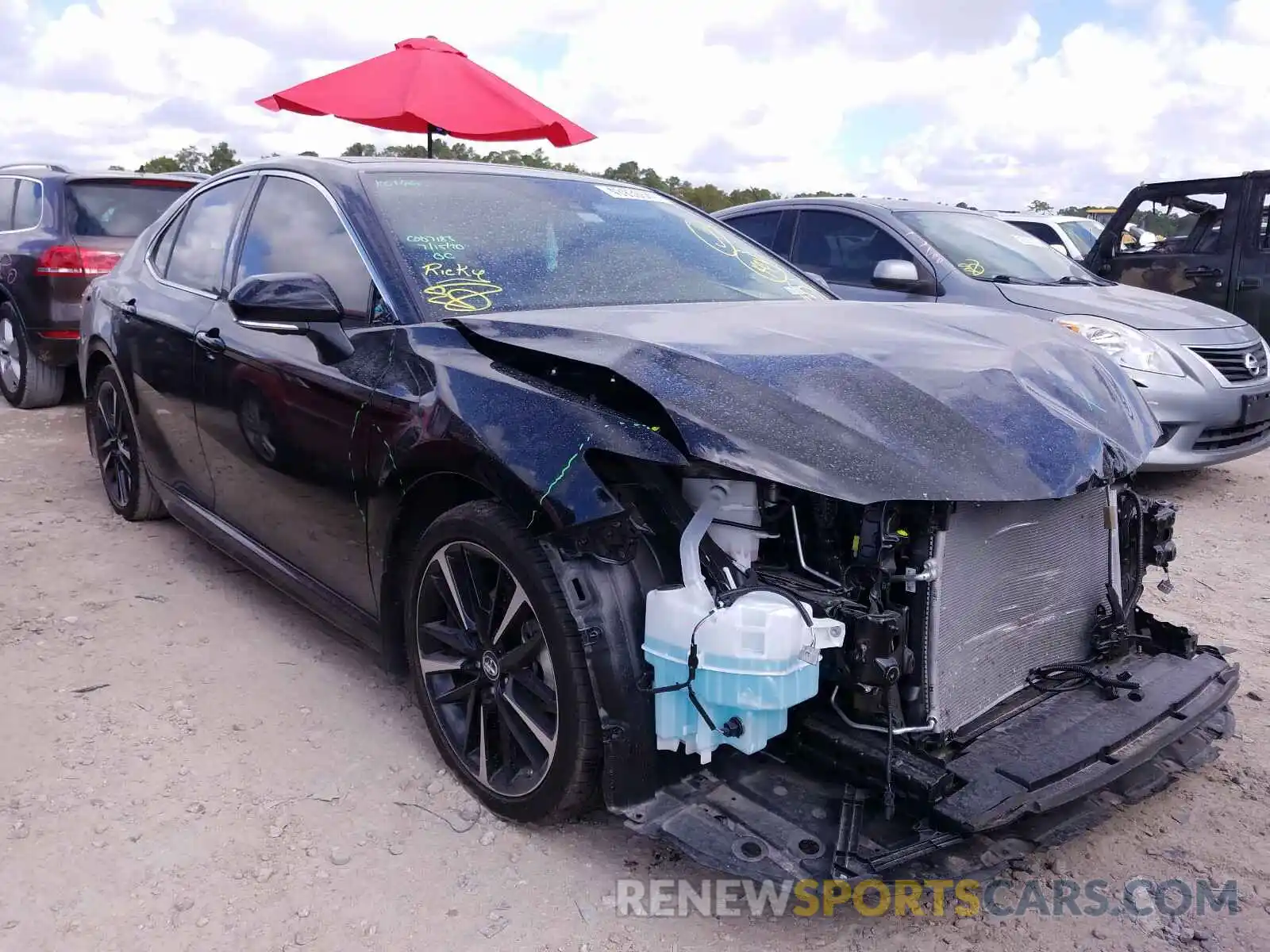 1 Photograph of a damaged car 4T1B61HK9KU839803 TOYOTA CAMRY 2019