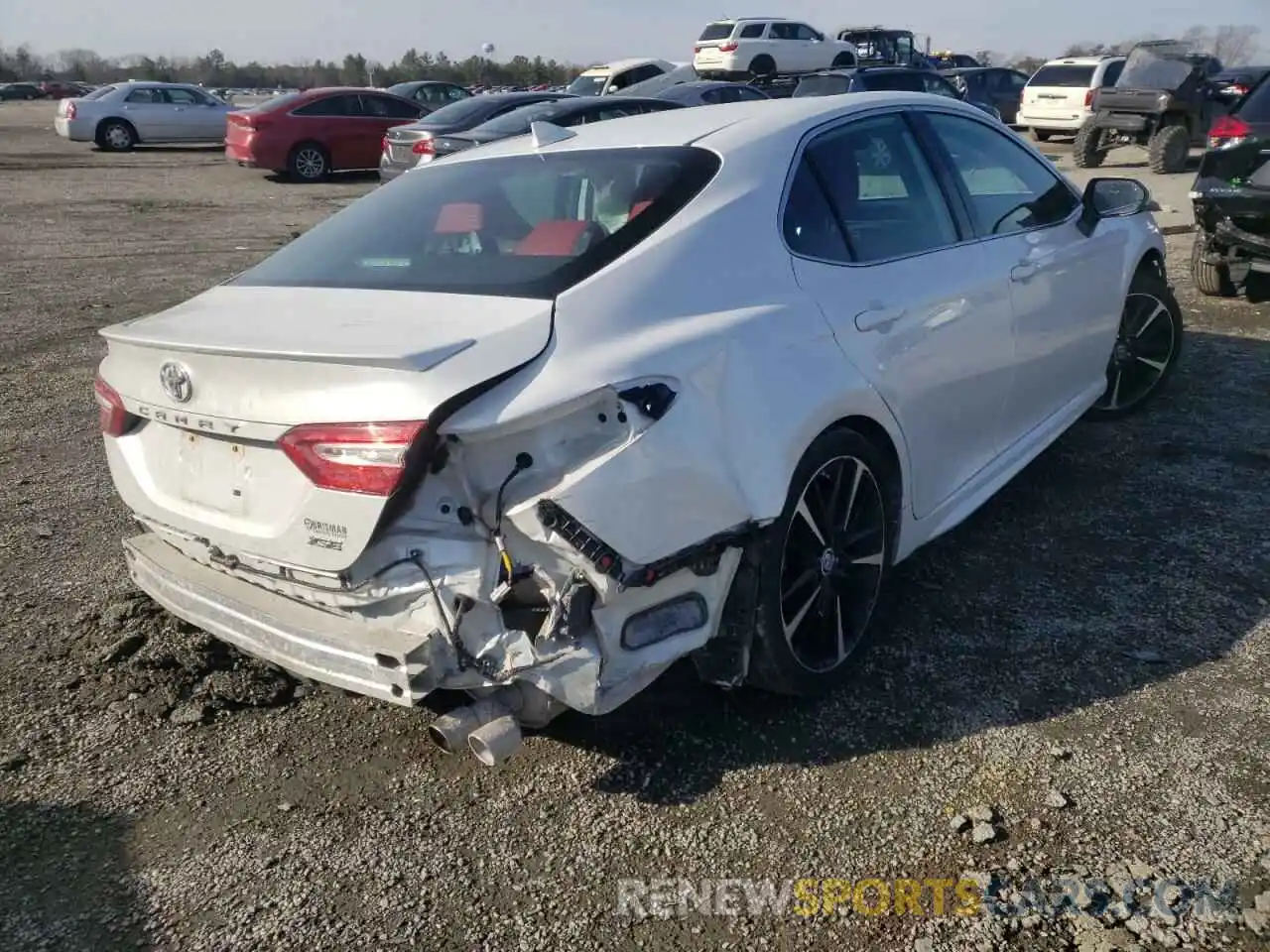 4 Photograph of a damaged car 4T1B61HK9KU847707 TOYOTA CAMRY 2019