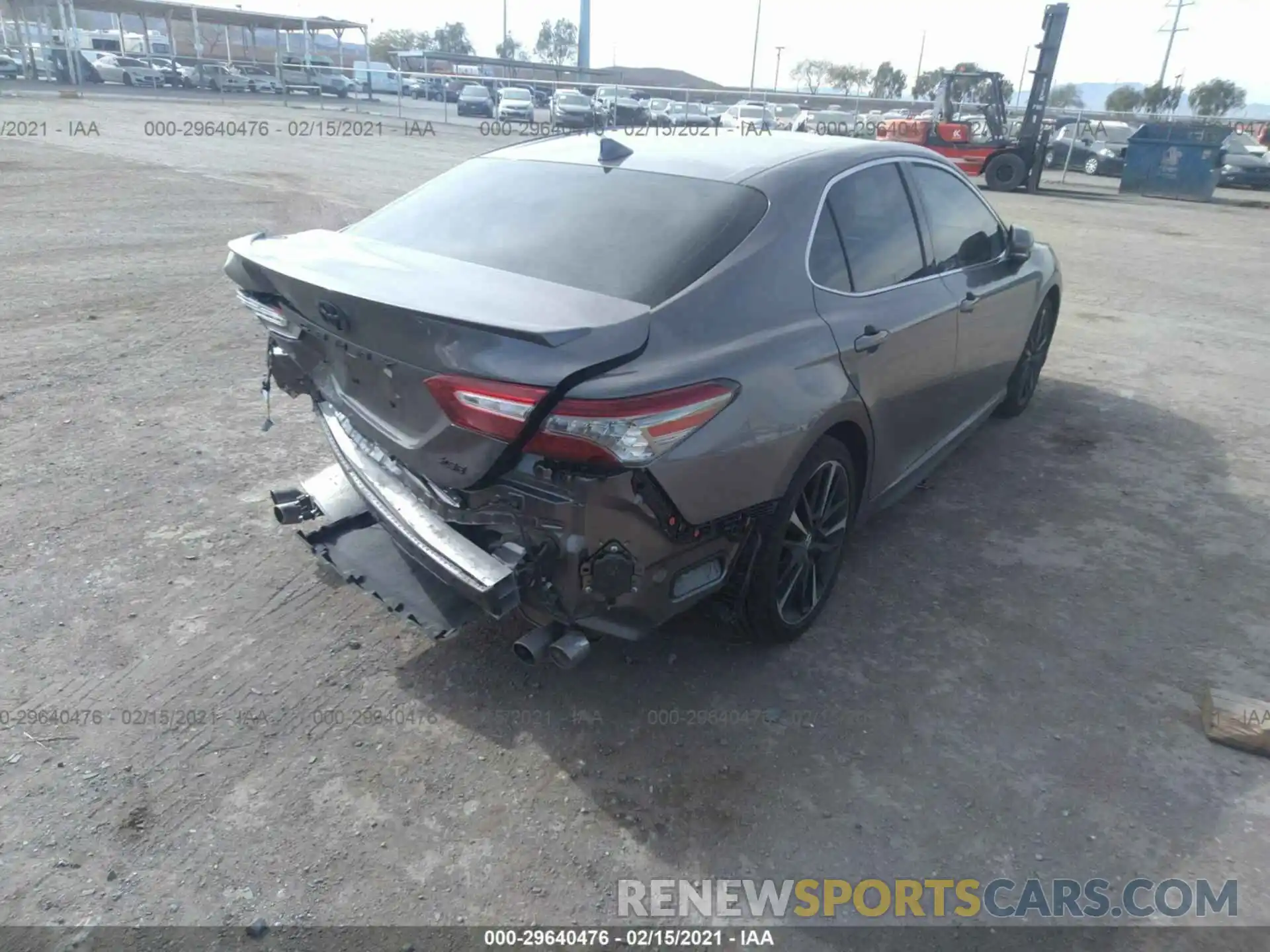 4 Photograph of a damaged car 4T1B61HK9KU849764 TOYOTA CAMRY 2019