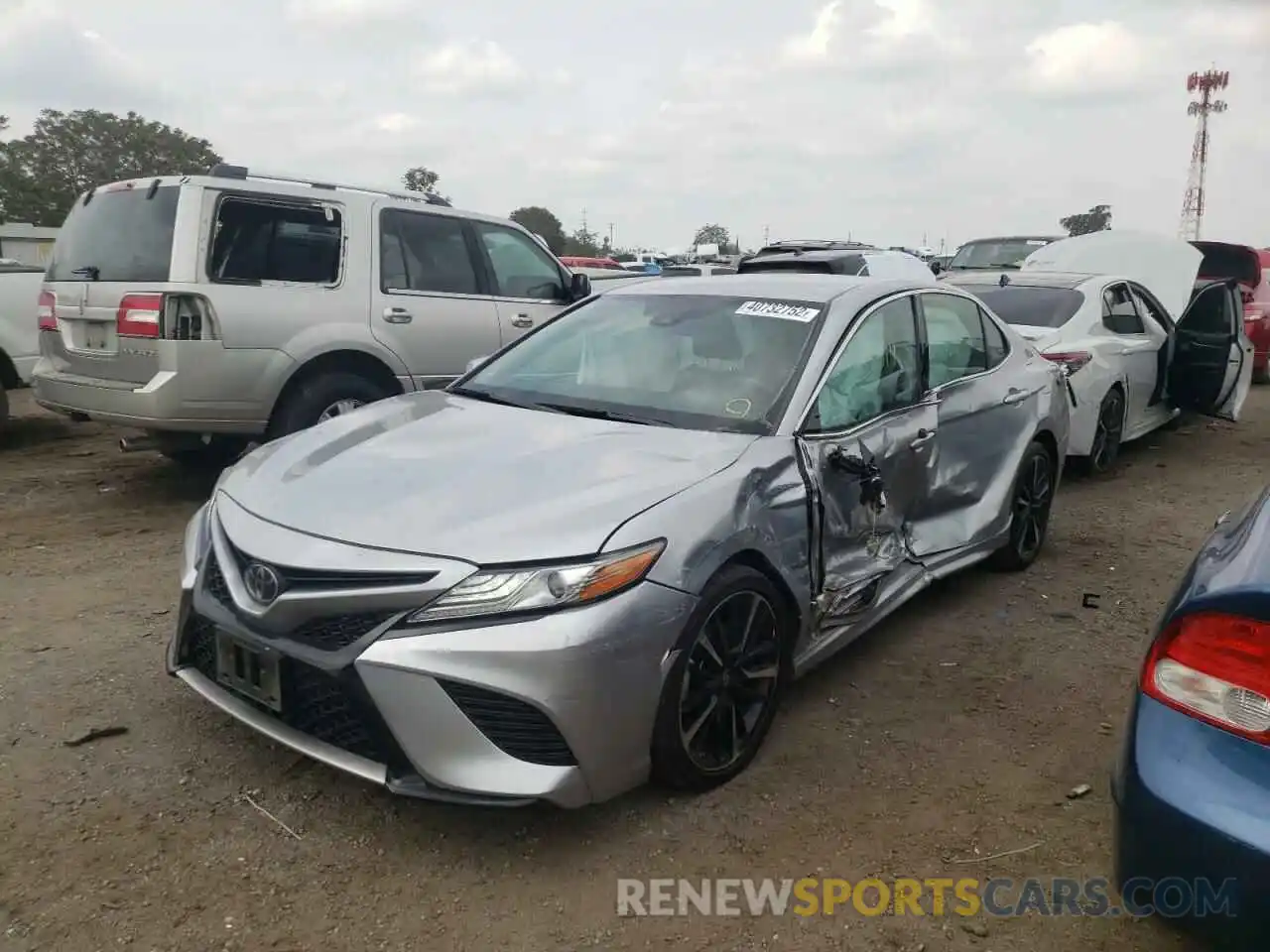 2 Photograph of a damaged car 4T1B61HK9KU851787 TOYOTA CAMRY 2019