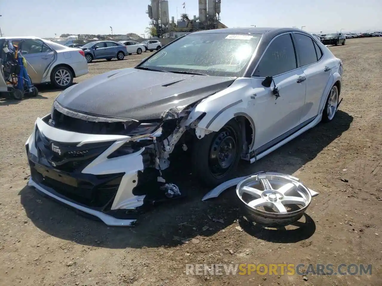 2 Photograph of a damaged car 4T1B61HK9KU856522 TOYOTA CAMRY 2019