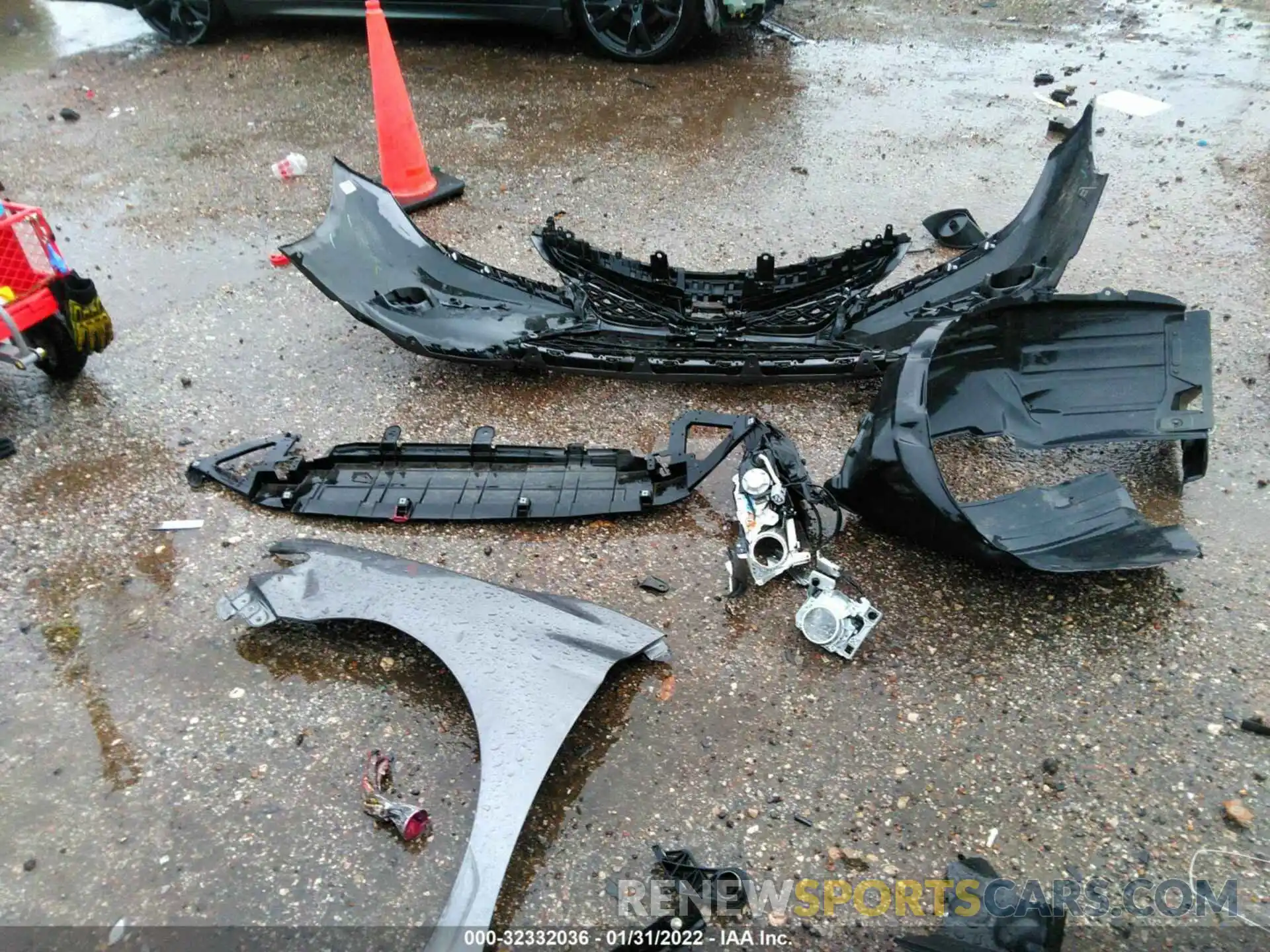 12 Photograph of a damaged car 4T1B61HKXKU161837 TOYOTA CAMRY 2019