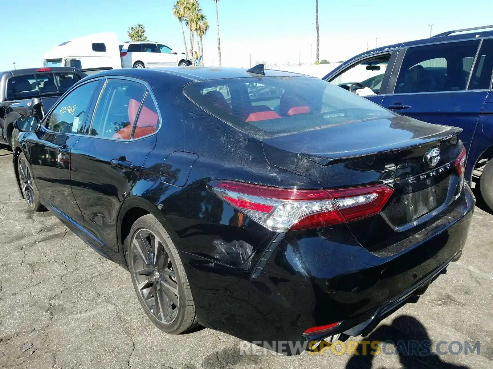 3 Photograph of a damaged car 4T1B61HKXKU162177 TOYOTA CAMRY 2019