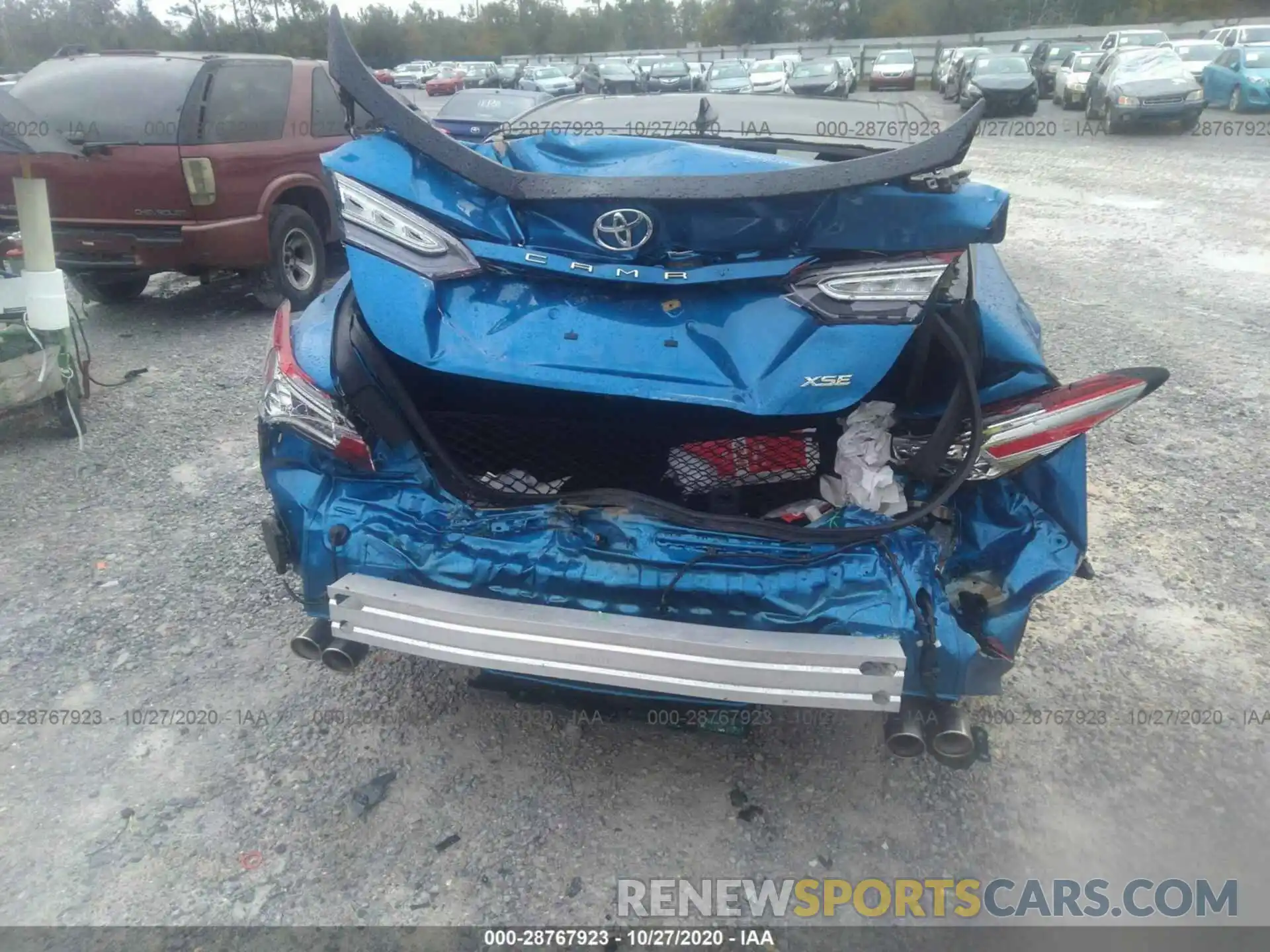 6 Photograph of a damaged car 4T1B61HKXKU165063 TOYOTA CAMRY 2019