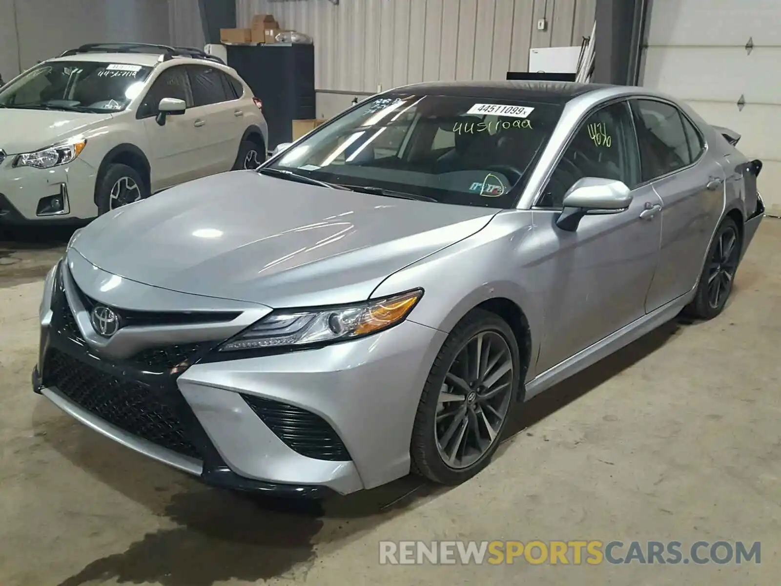 2 Photograph of a damaged car 4T1B61HKXKU165824 TOYOTA CAMRY 2019