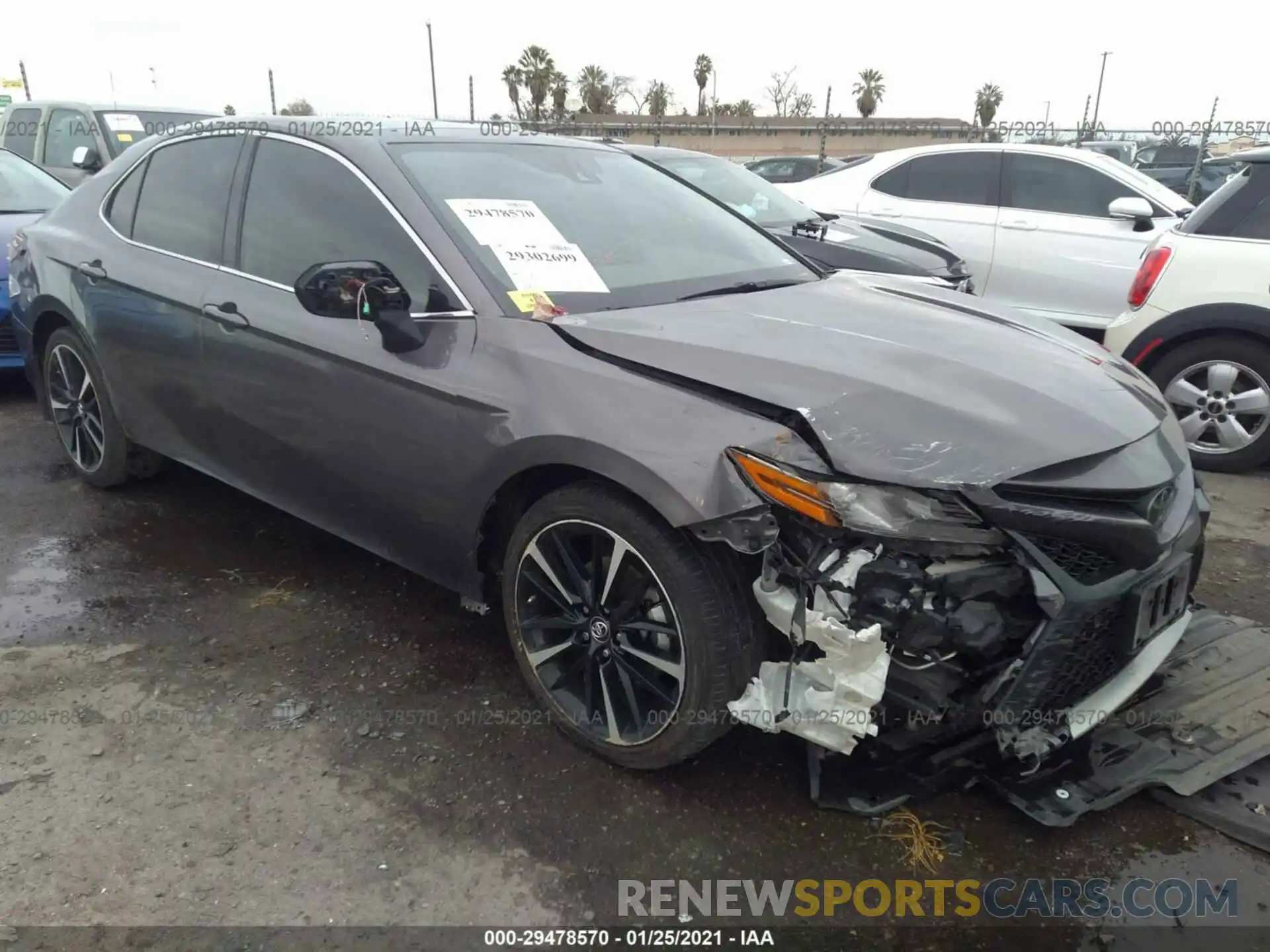 1 Photograph of a damaged car 4T1B61HKXKU167170 TOYOTA CAMRY 2019