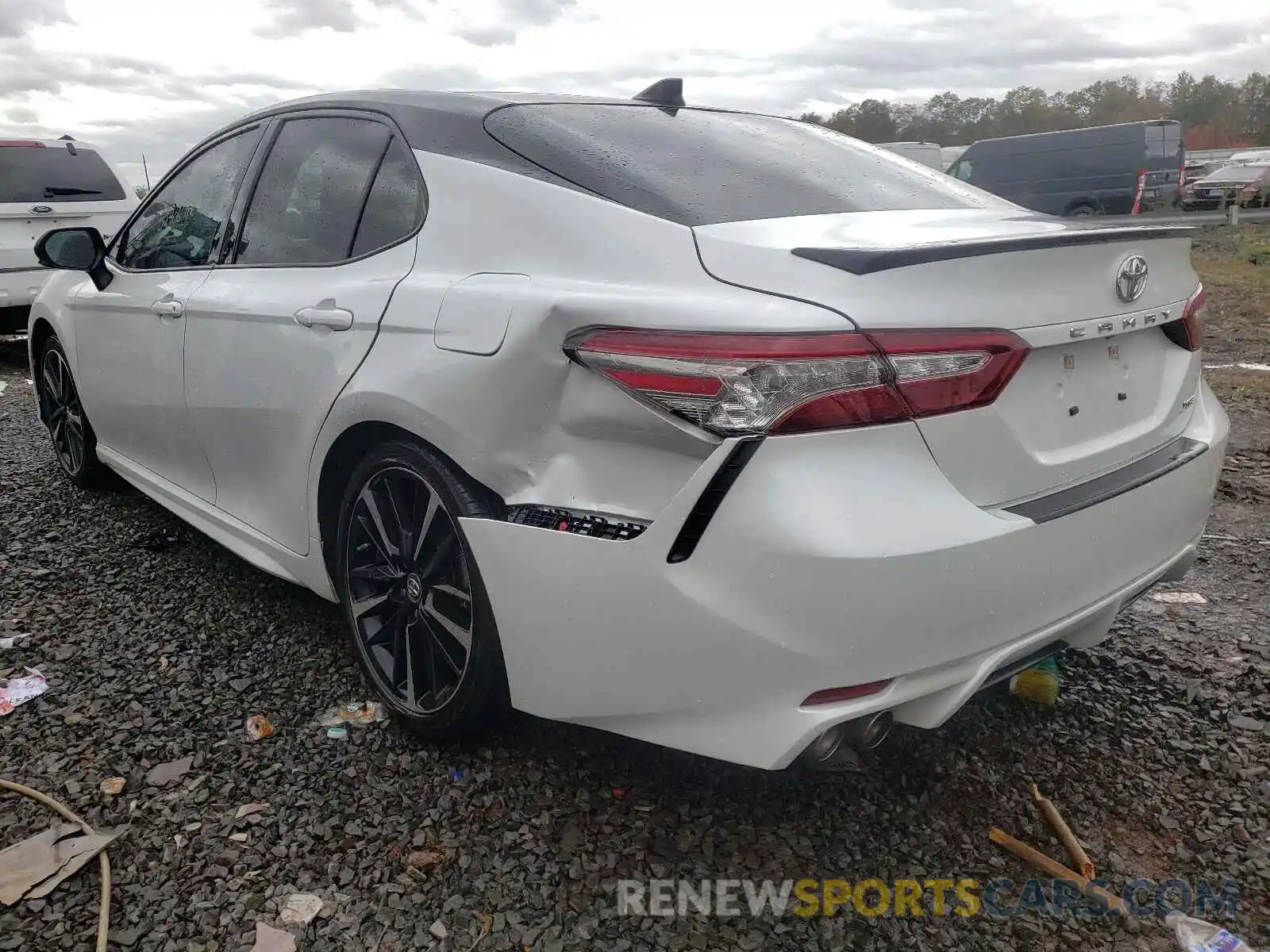 3 Photograph of a damaged car 4T1B61HKXKU167542 TOYOTA CAMRY 2019