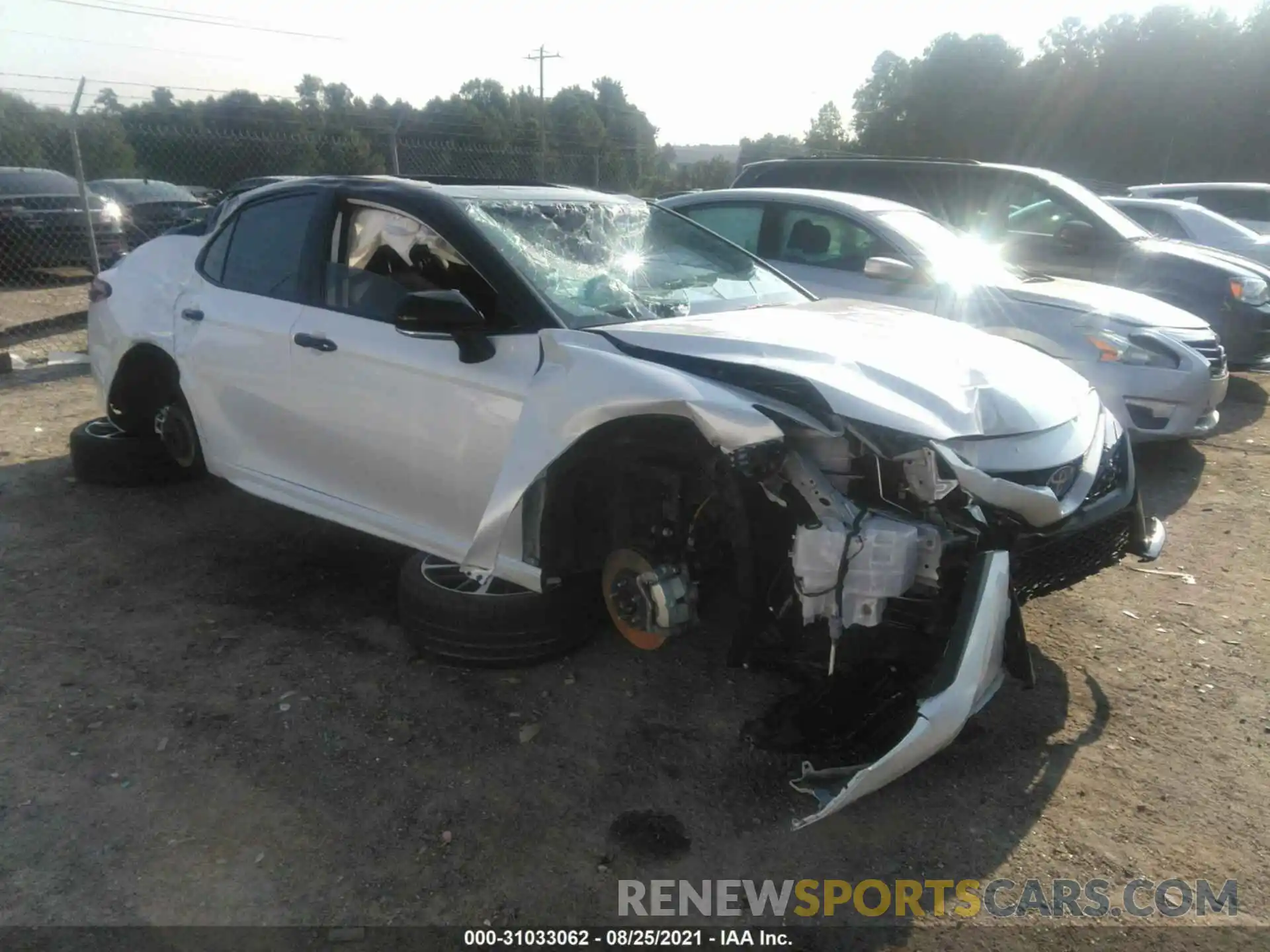 1 Photograph of a damaged car 4T1B61HKXKU169209 TOYOTA CAMRY 2019