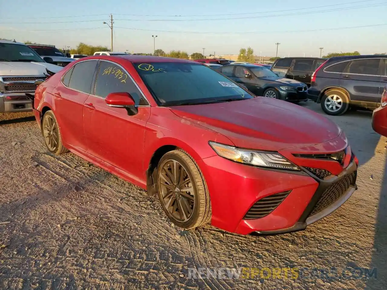 1 Photograph of a damaged car 4T1B61HKXKU177391 TOYOTA CAMRY 2019