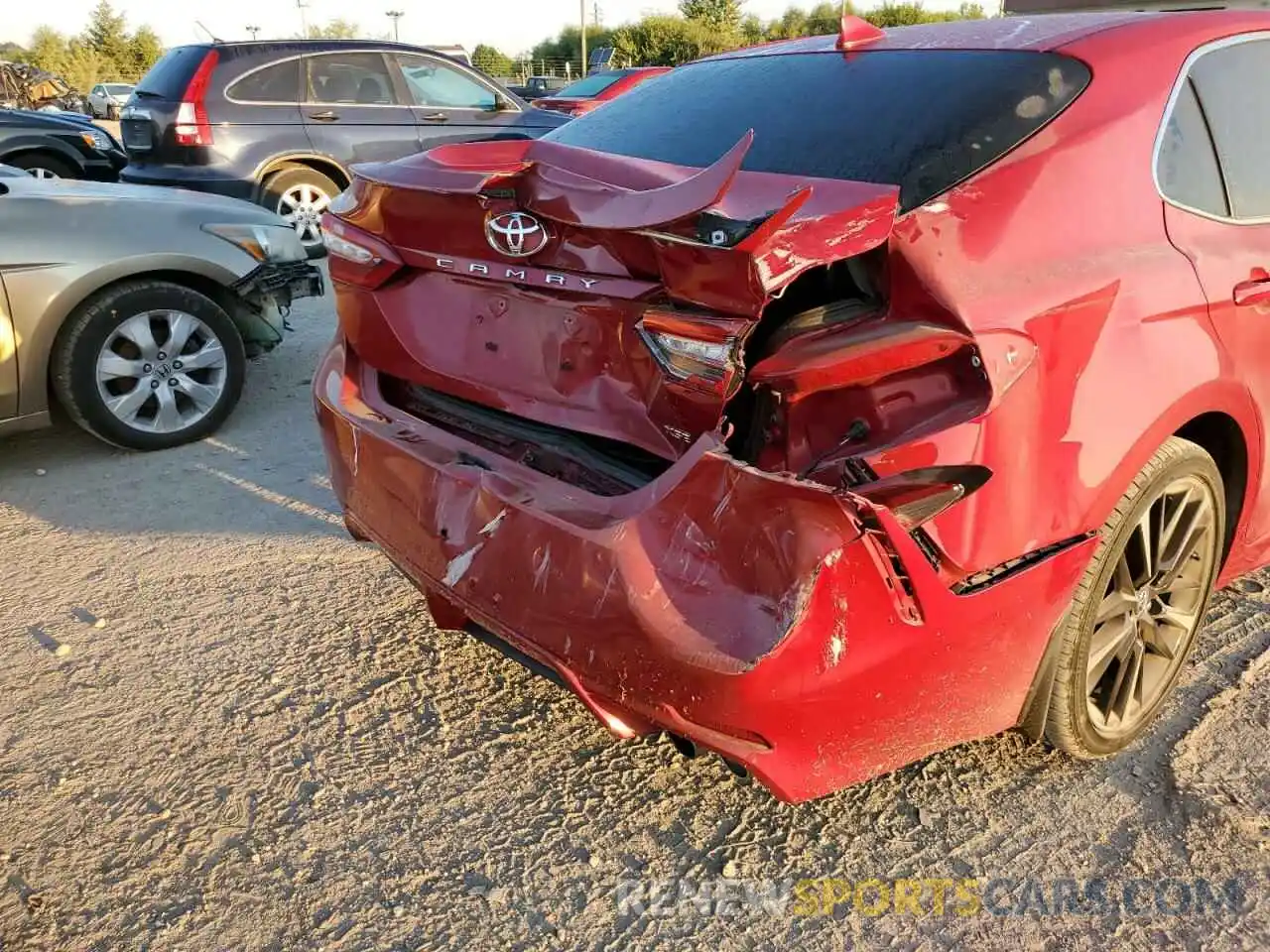 9 Photograph of a damaged car 4T1B61HKXKU177391 TOYOTA CAMRY 2019