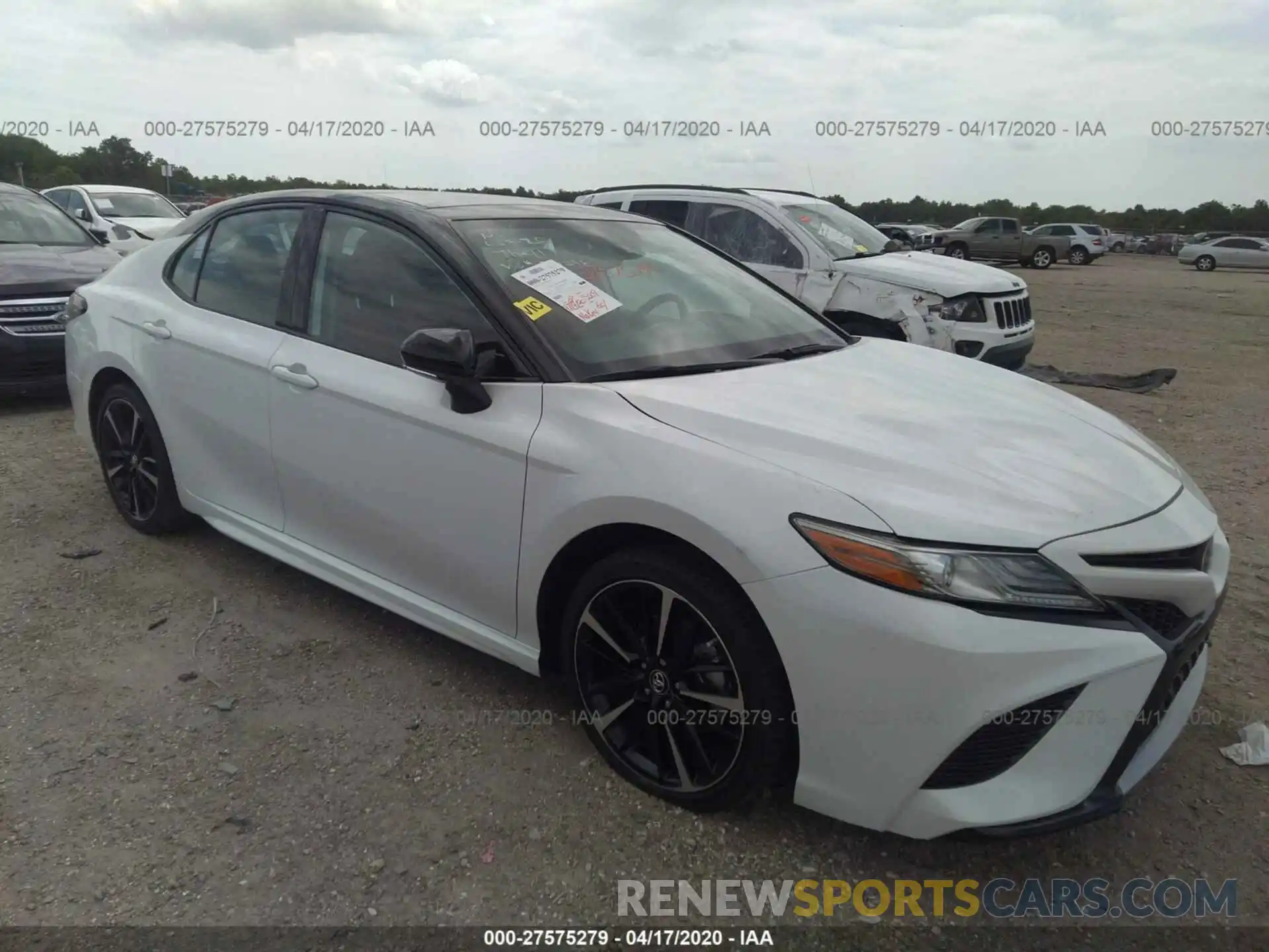 6 Photograph of a damaged car 4T1B61HKXKU201298 TOYOTA CAMRY 2019