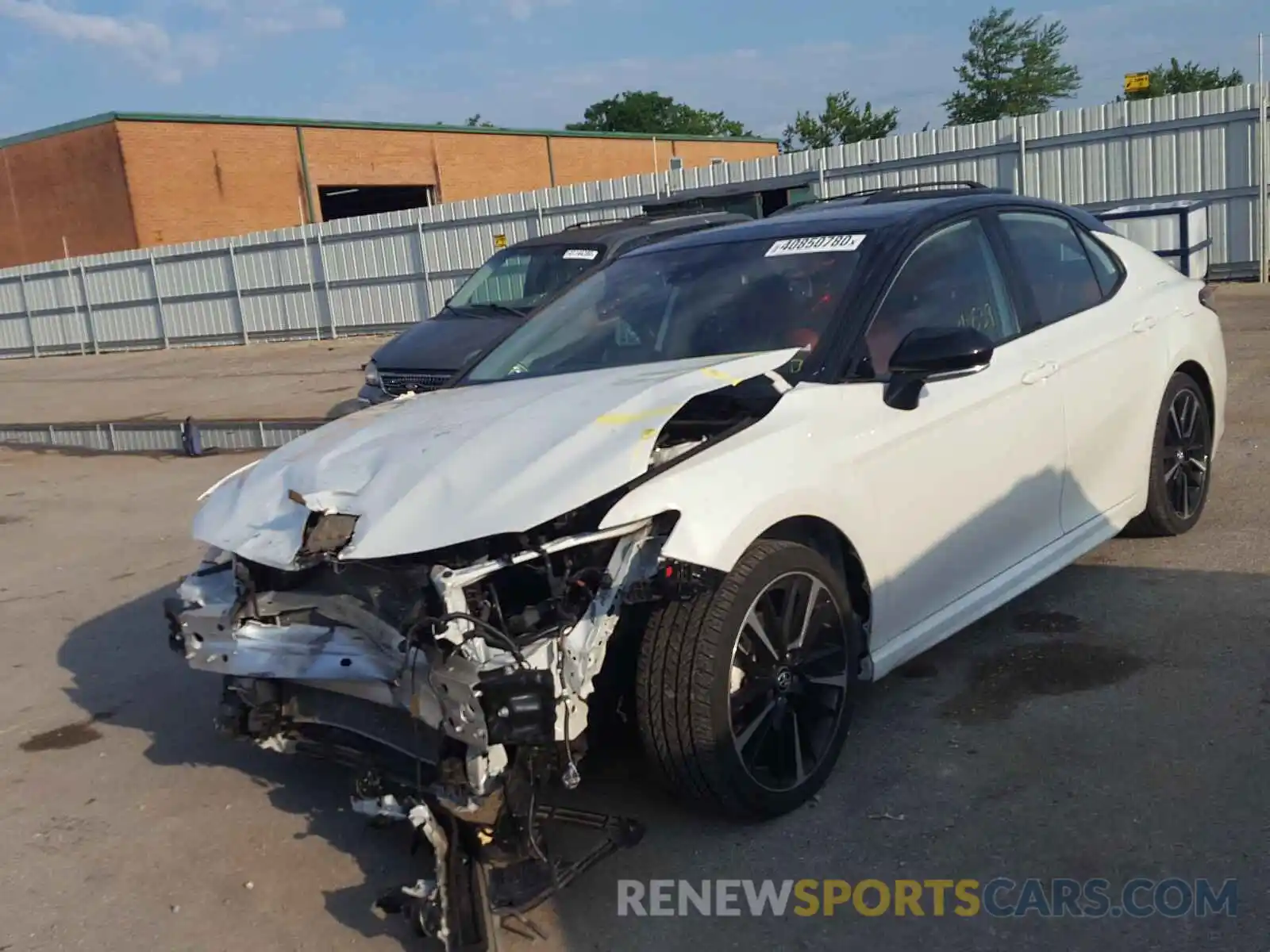 2 Photograph of a damaged car 4T1B61HKXKU201673 TOYOTA CAMRY 2019