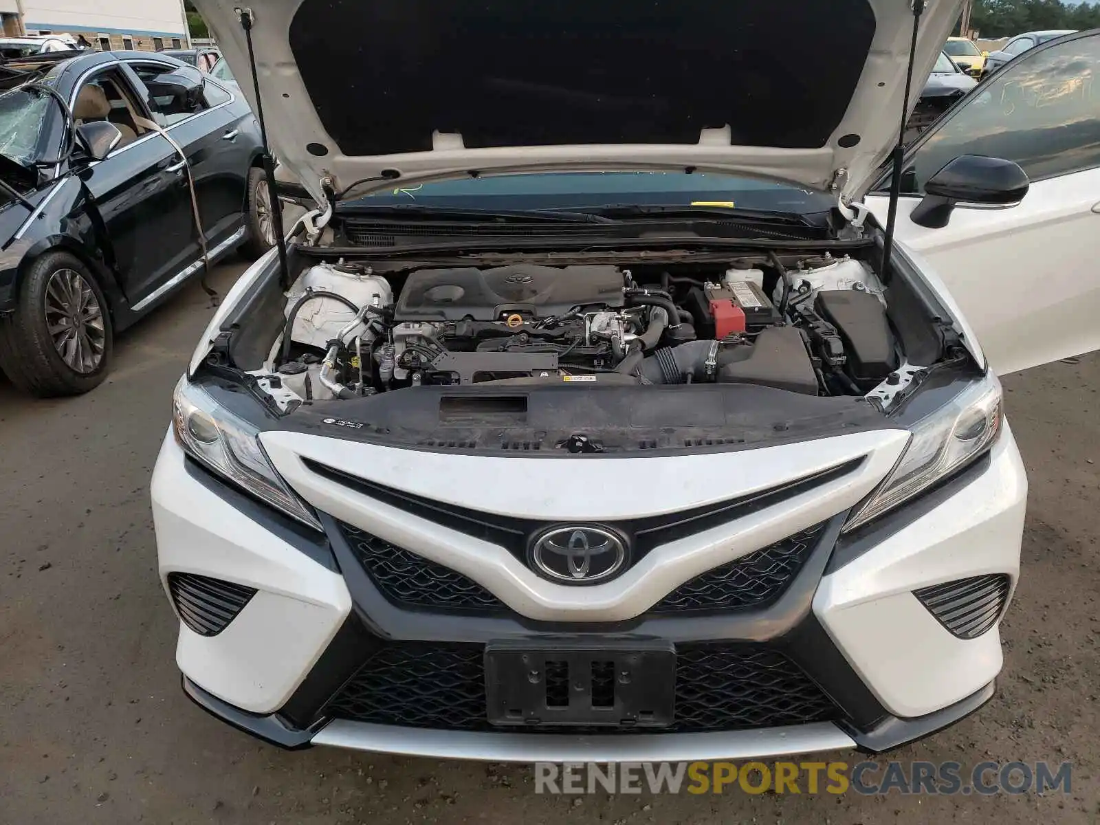 7 Photograph of a damaged car 4T1B61HKXKU207246 TOYOTA CAMRY 2019