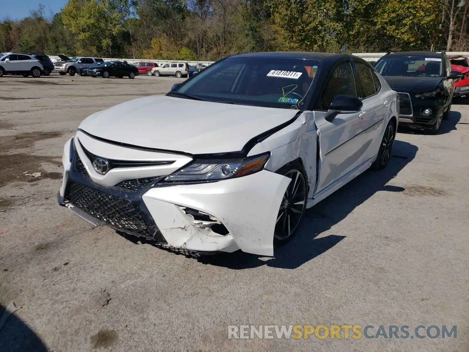 2 Photograph of a damaged car 4T1B61HKXKU207859 TOYOTA CAMRY 2019