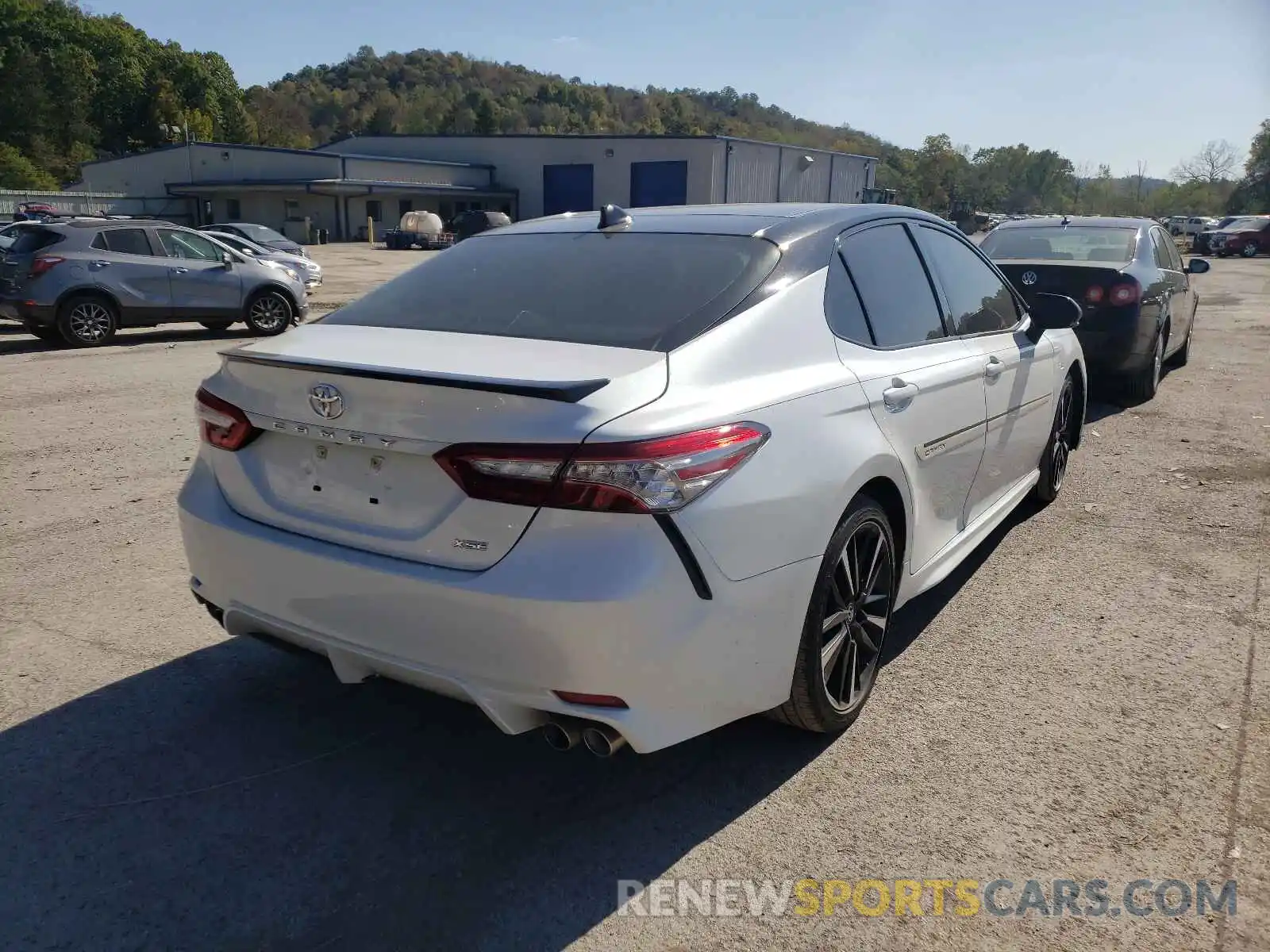 4 Photograph of a damaged car 4T1B61HKXKU207859 TOYOTA CAMRY 2019