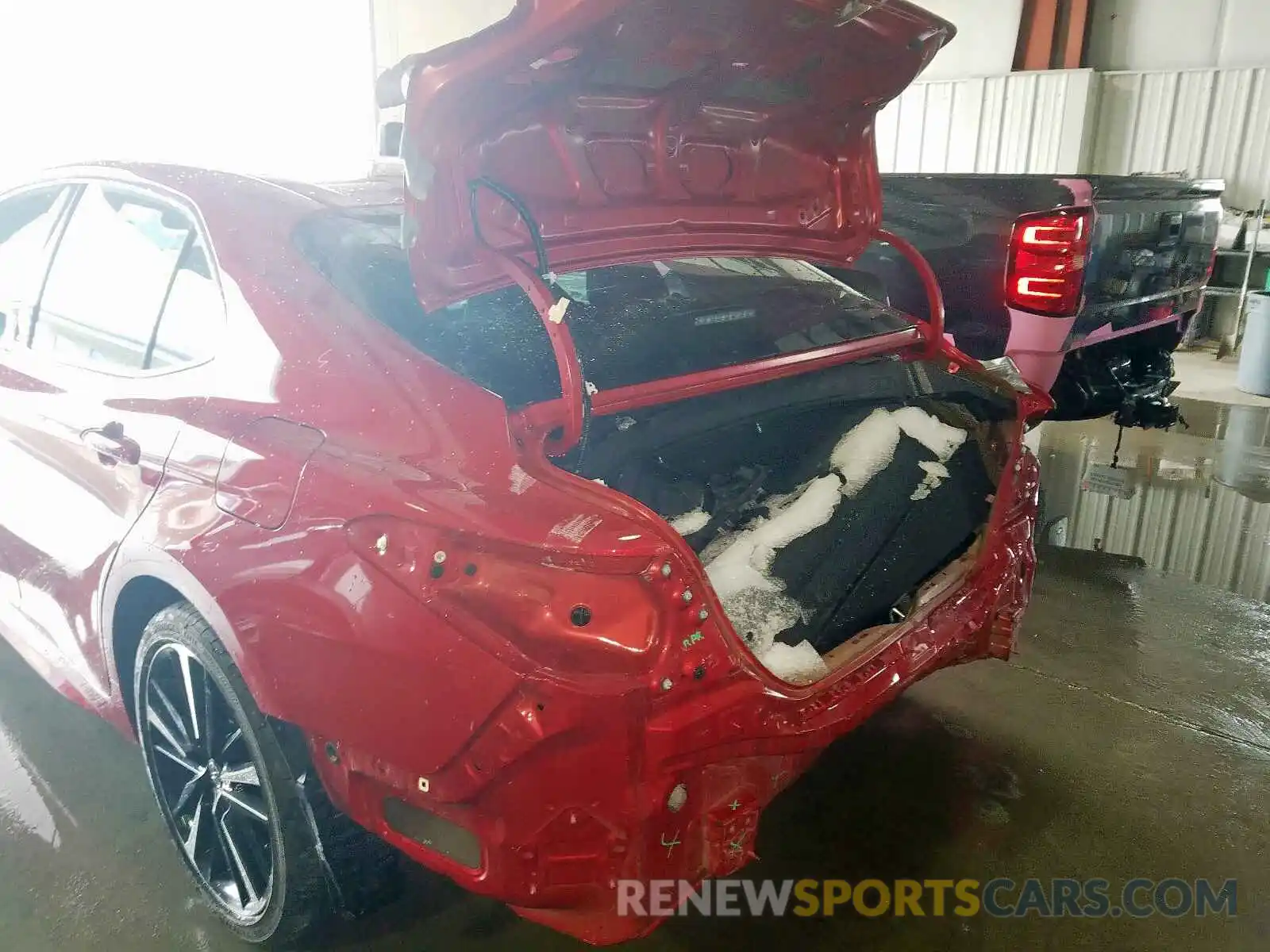 9 Photograph of a damaged car 4T1B61HKXKU211166 TOYOTA CAMRY 2019