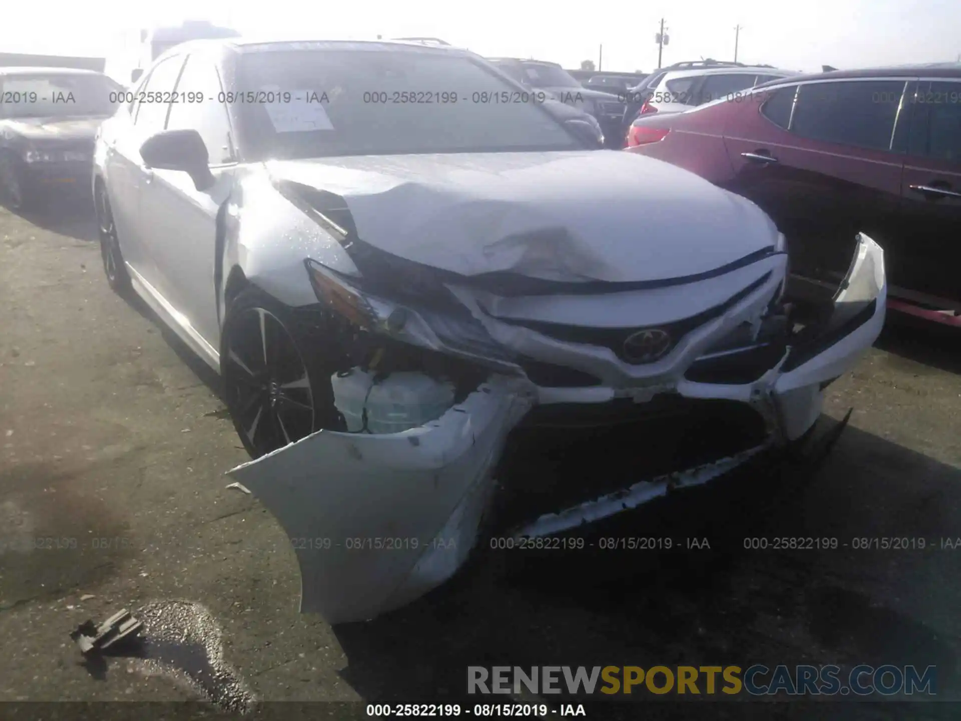 6 Photograph of a damaged car 4T1B61HKXKU215282 TOYOTA CAMRY 2019