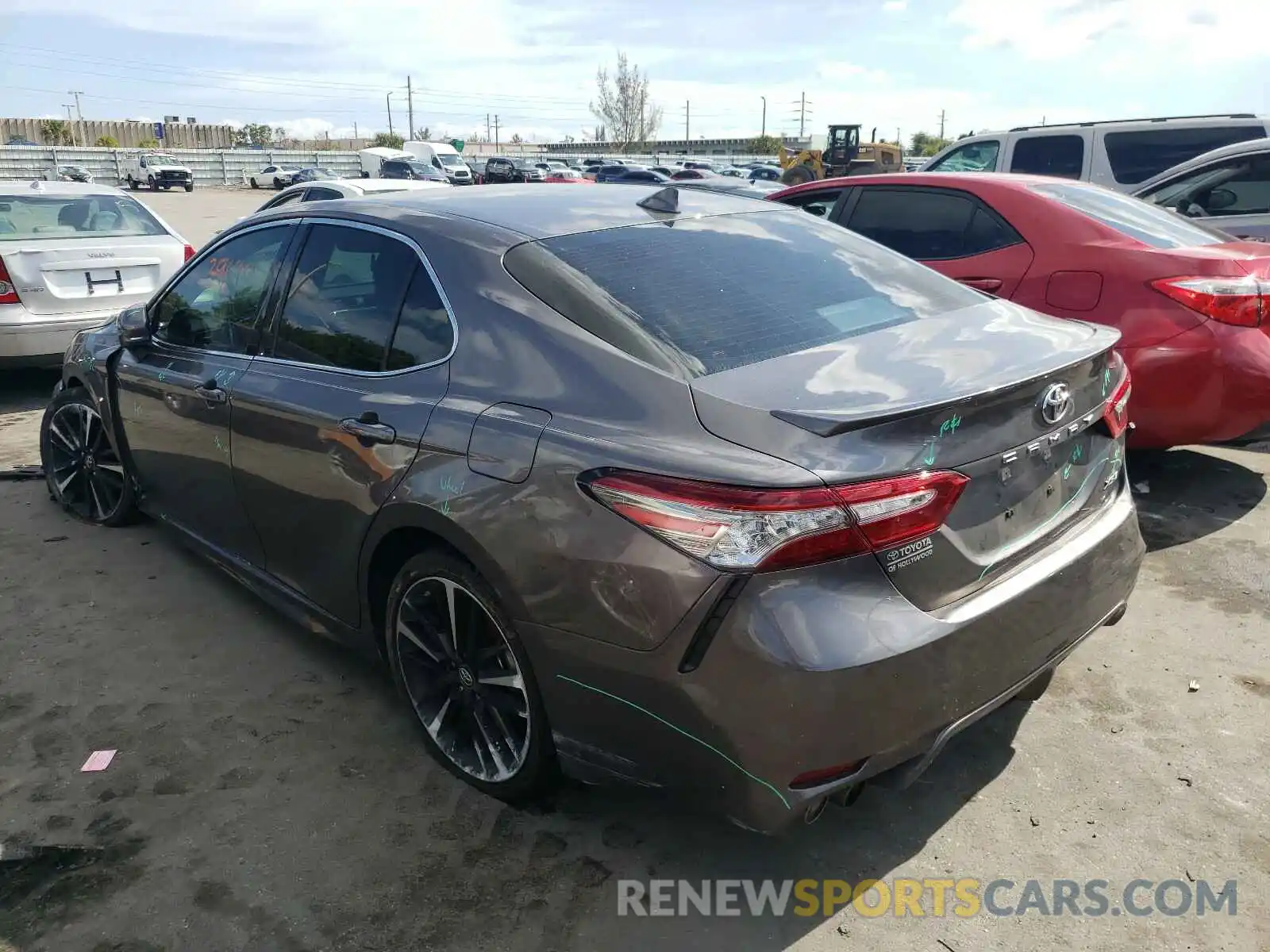 3 Photograph of a damaged car 4T1B61HKXKU216867 TOYOTA CAMRY 2019