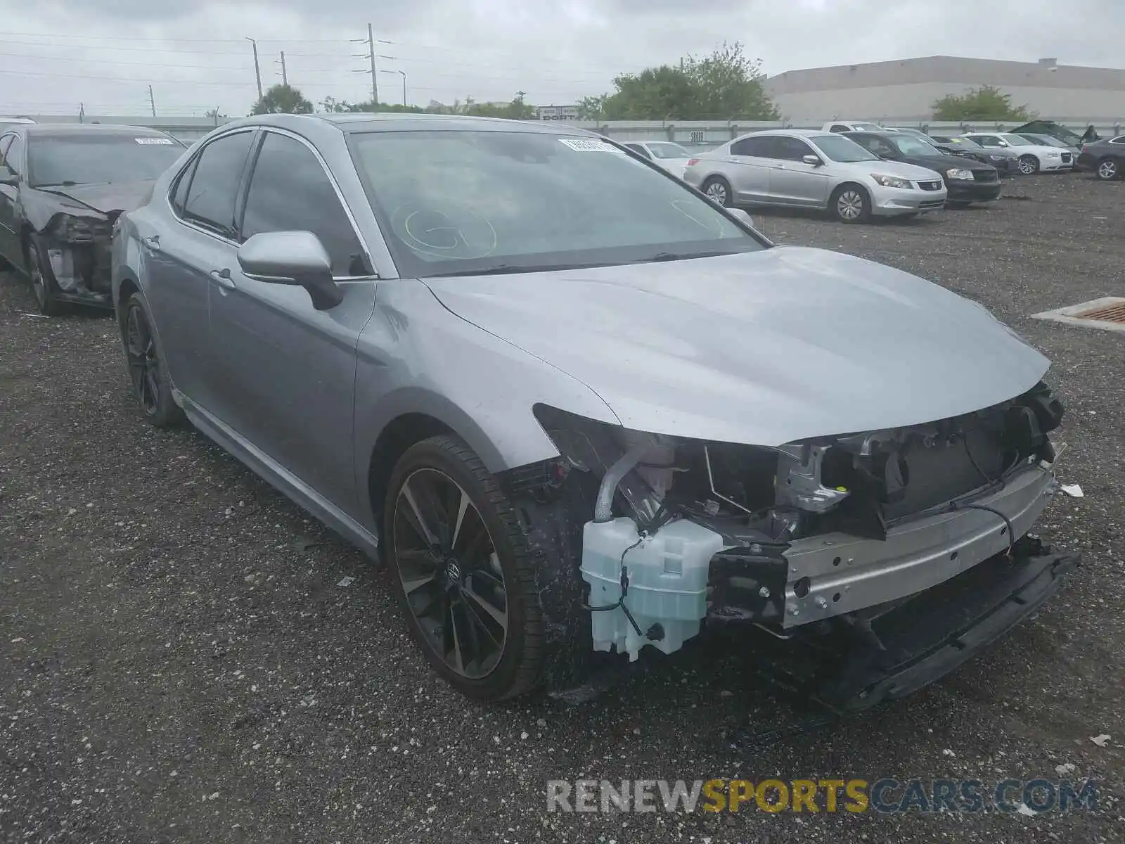 1 Photograph of a damaged car 4T1B61HKXKU217131 TOYOTA CAMRY 2019