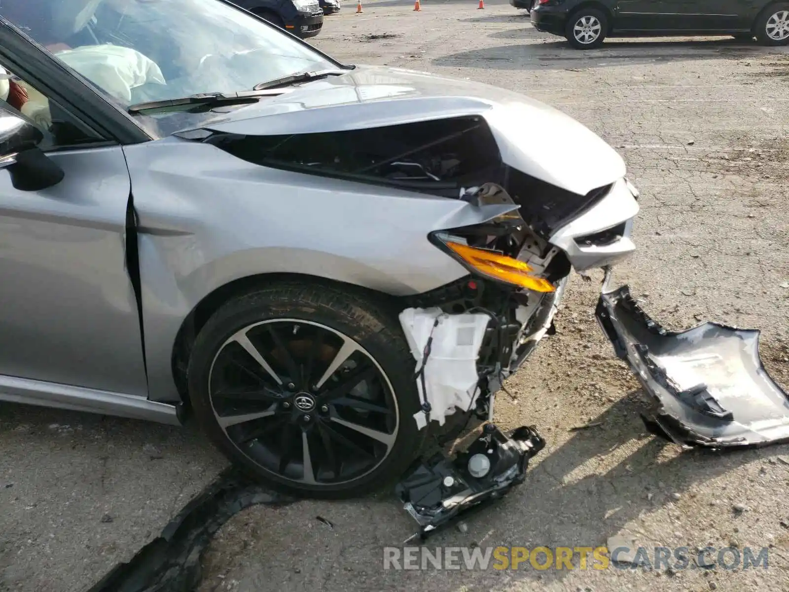 9 Photograph of a damaged car 4T1B61HKXKU228940 TOYOTA CAMRY 2019