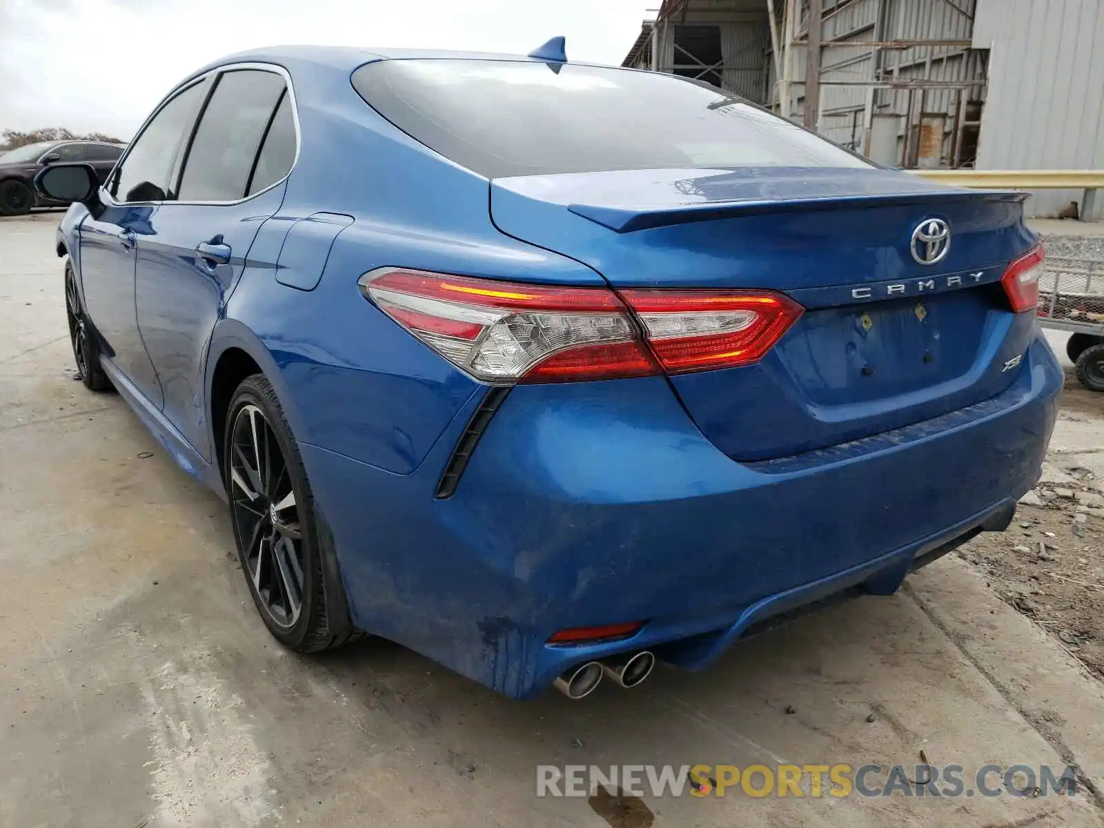 3 Photograph of a damaged car 4T1B61HKXKU235080 TOYOTA CAMRY 2019