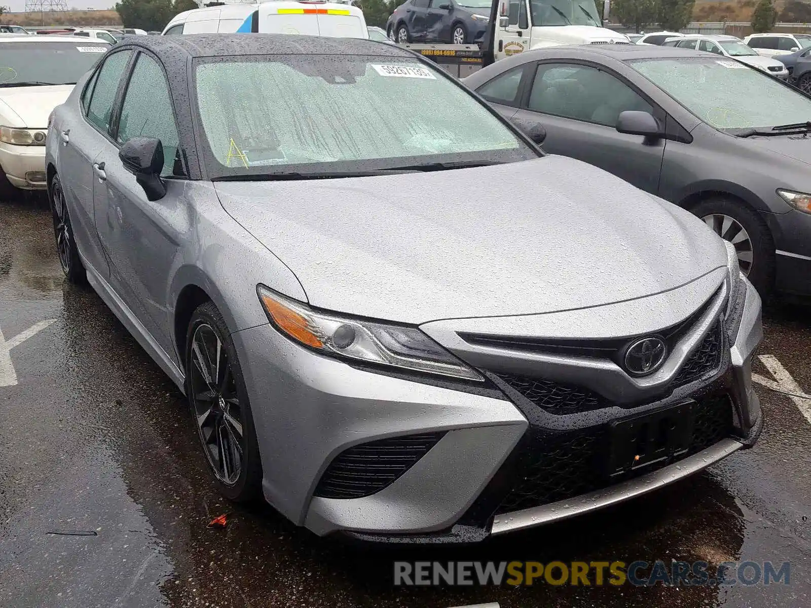 1 Photograph of a damaged car 4T1B61HKXKU236245 TOYOTA CAMRY 2019