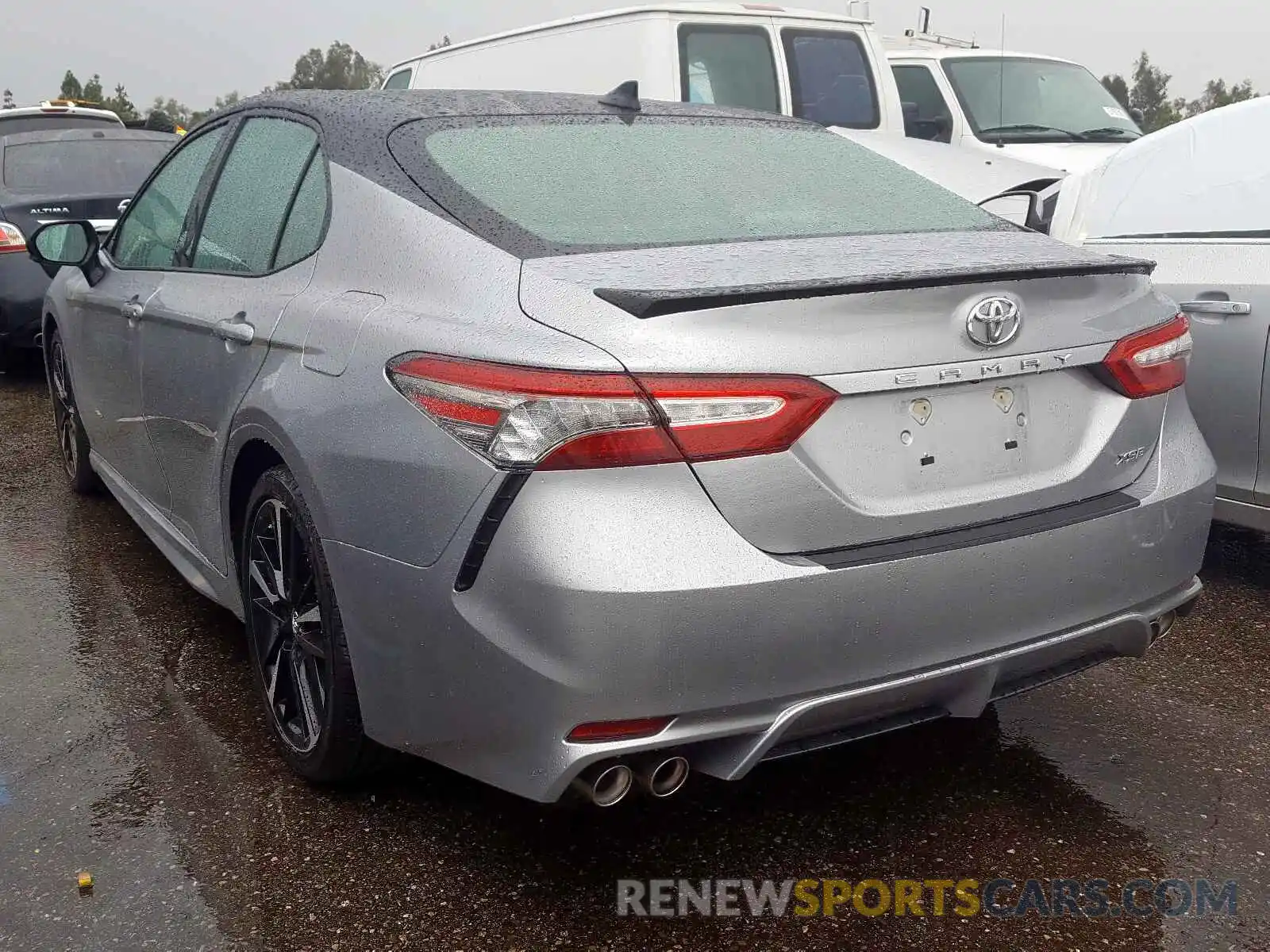 3 Photograph of a damaged car 4T1B61HKXKU236245 TOYOTA CAMRY 2019