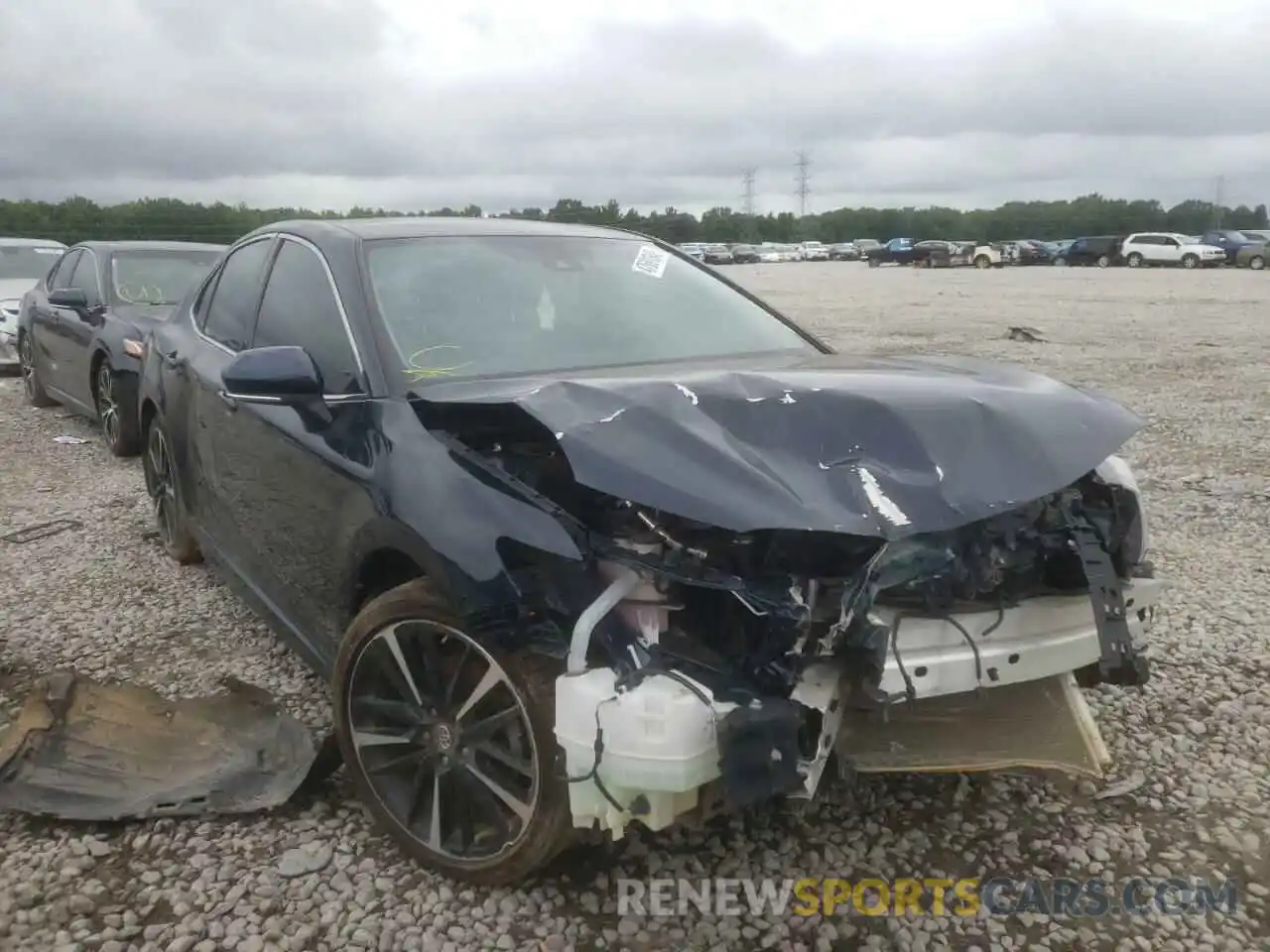 1 Photograph of a damaged car 4T1B61HKXKU237573 TOYOTA CAMRY 2019