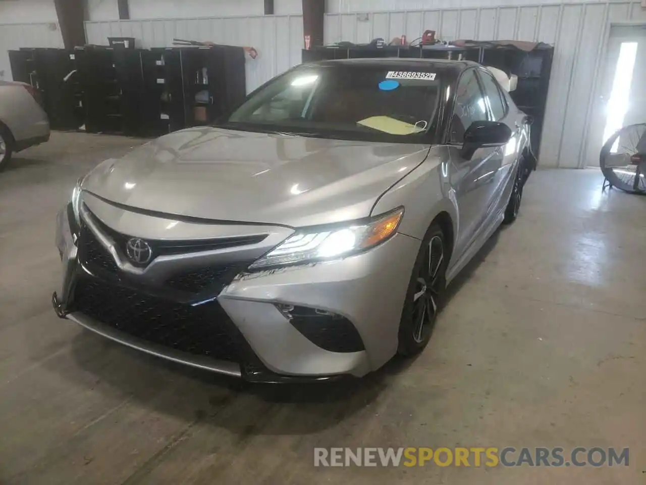 2 Photograph of a damaged car 4T1B61HKXKU238092 TOYOTA CAMRY 2019